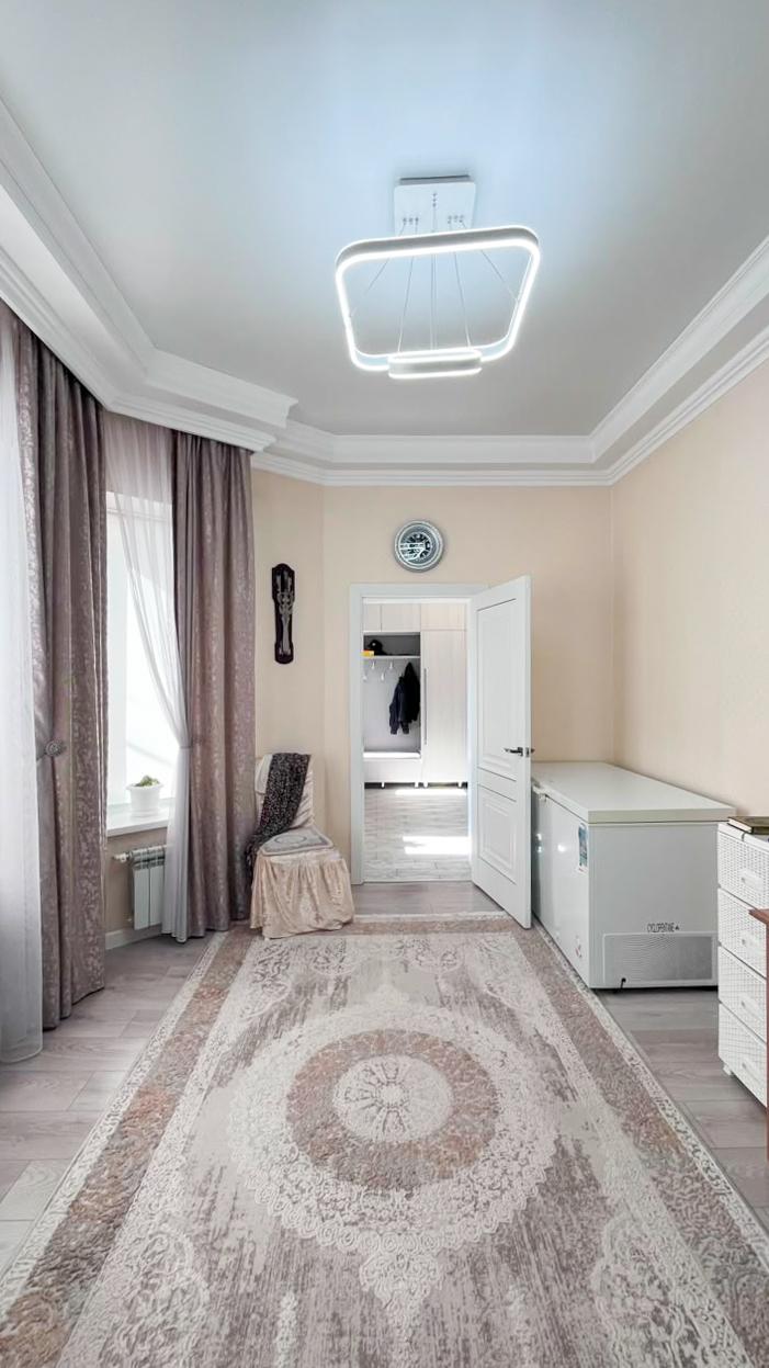 9-комнантный квартира, 215.0 м²,Коктем за 100 000 000