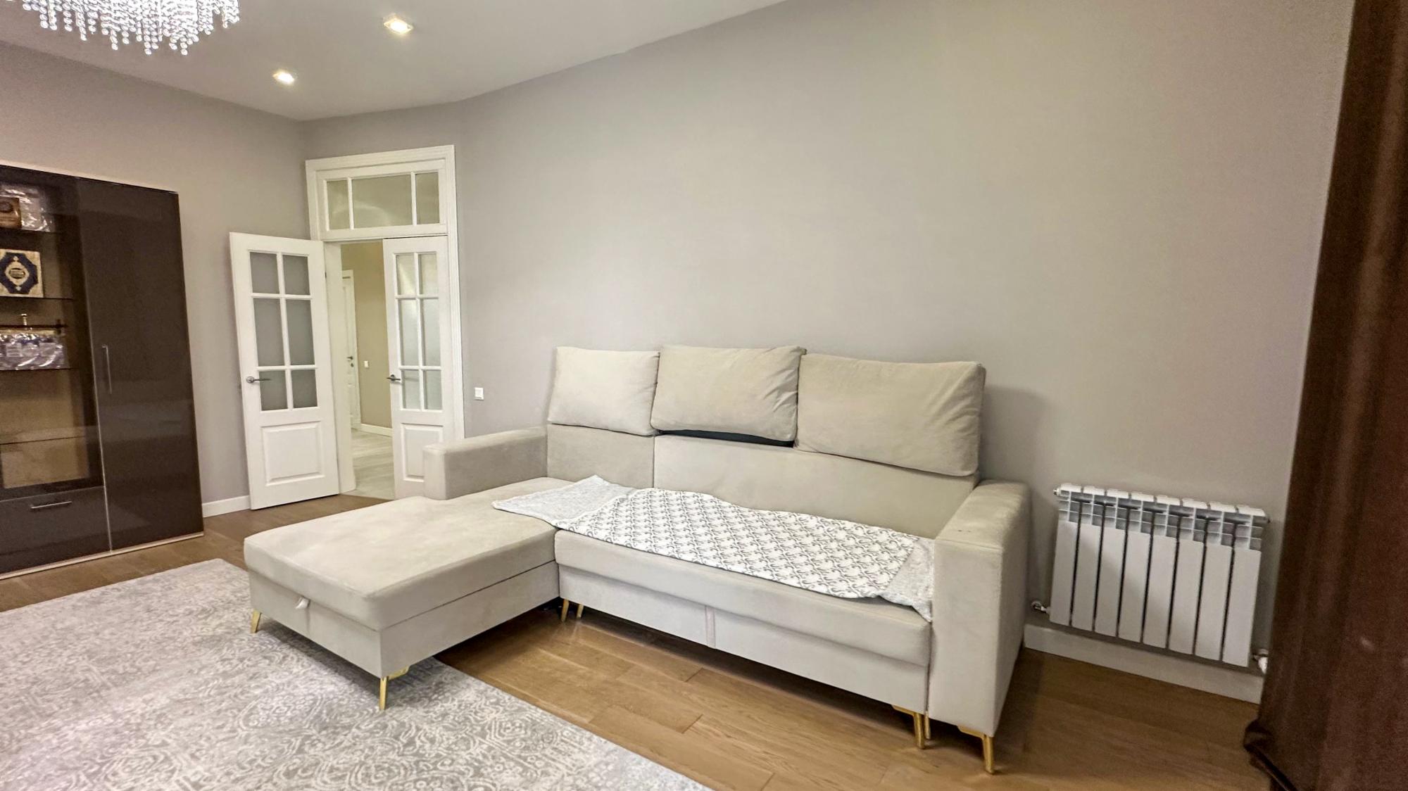 4-комнантная квартира, 164.0 м²,Жана Гарышкер за 95 000 000
