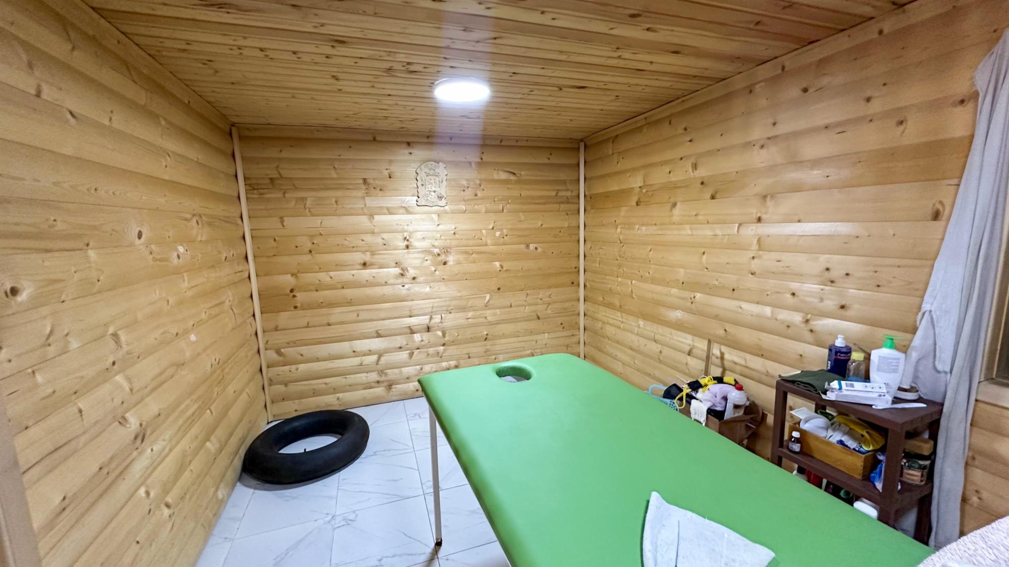 6-комнантная квартира, 194.0 м²,Милованова за 110 000 000