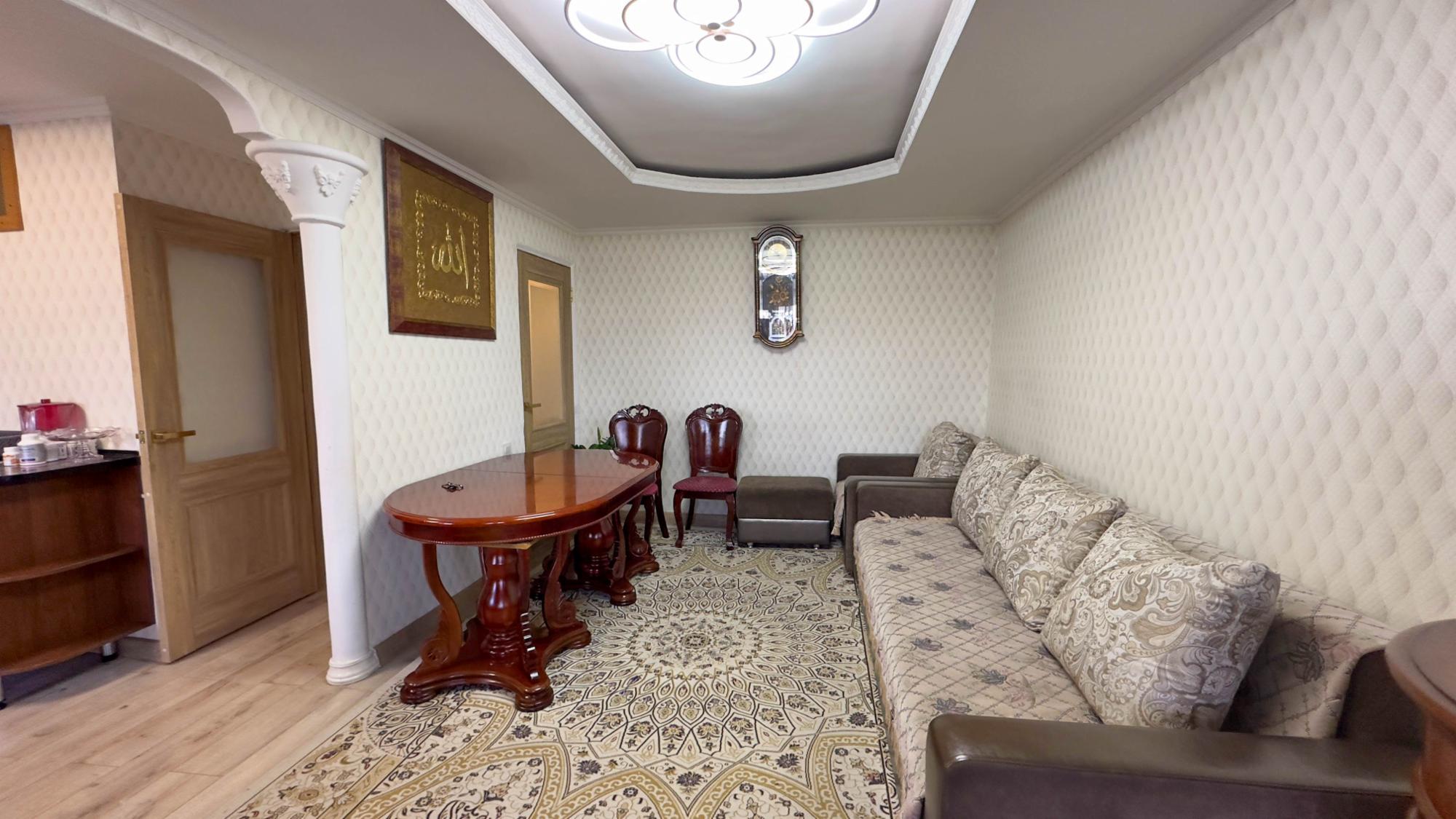 4-комнантная квартира, 80.0 м²,Толебаева за 22 000 000