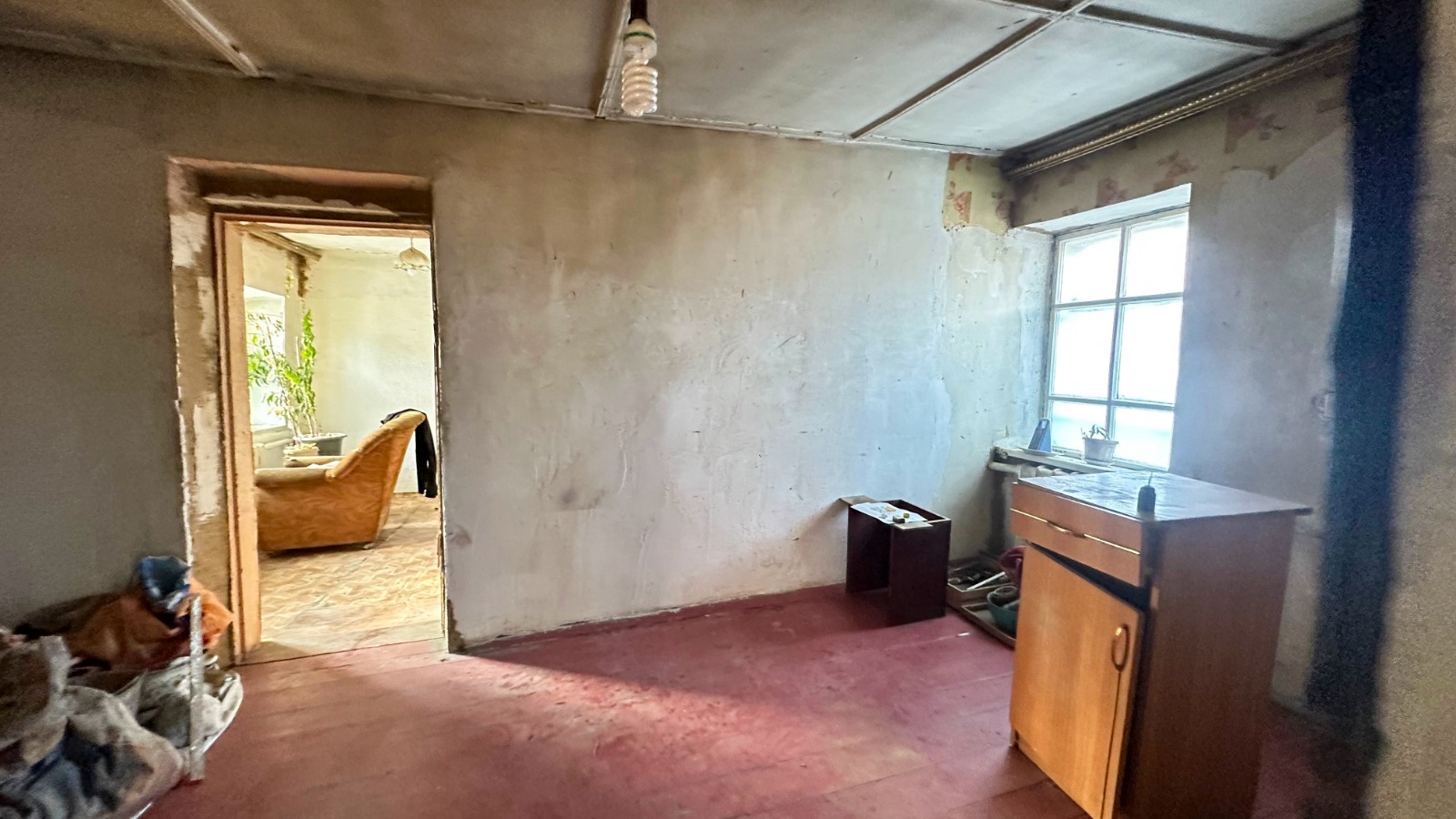 4-комнантный квартира, 41.0 м²,Белинского за 7 000 000