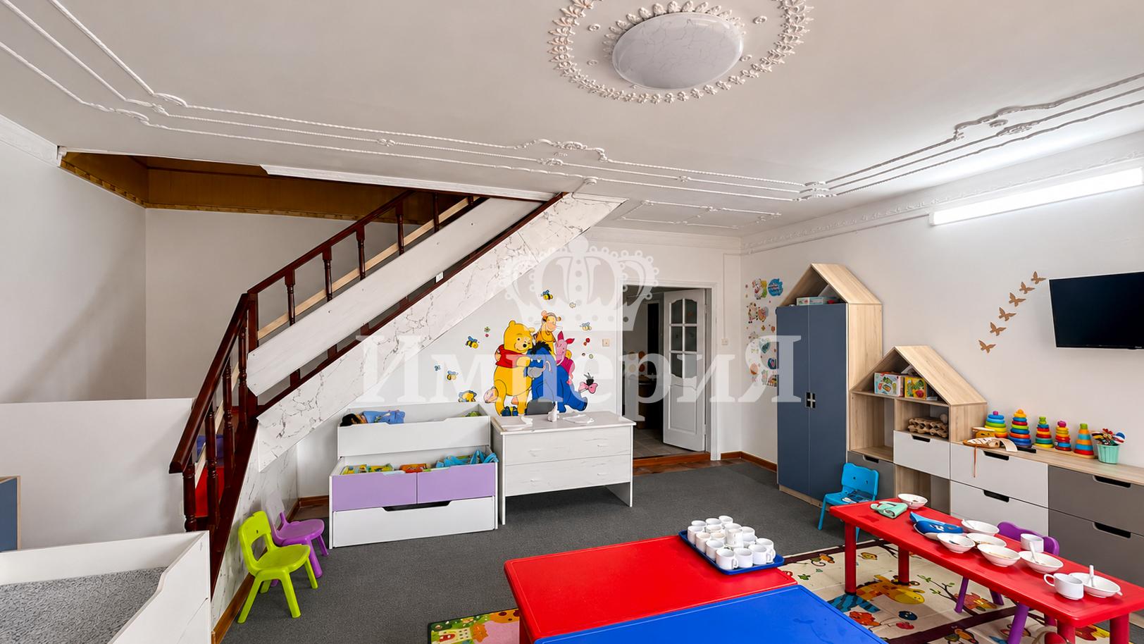 15-комнантный квартира, 266.0 м²,Калиева за 90 000 000