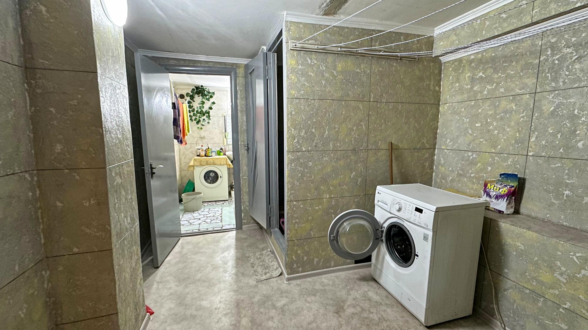 3-комнантный квартира, 130.0 м²,Желтоксан за 8 500 000