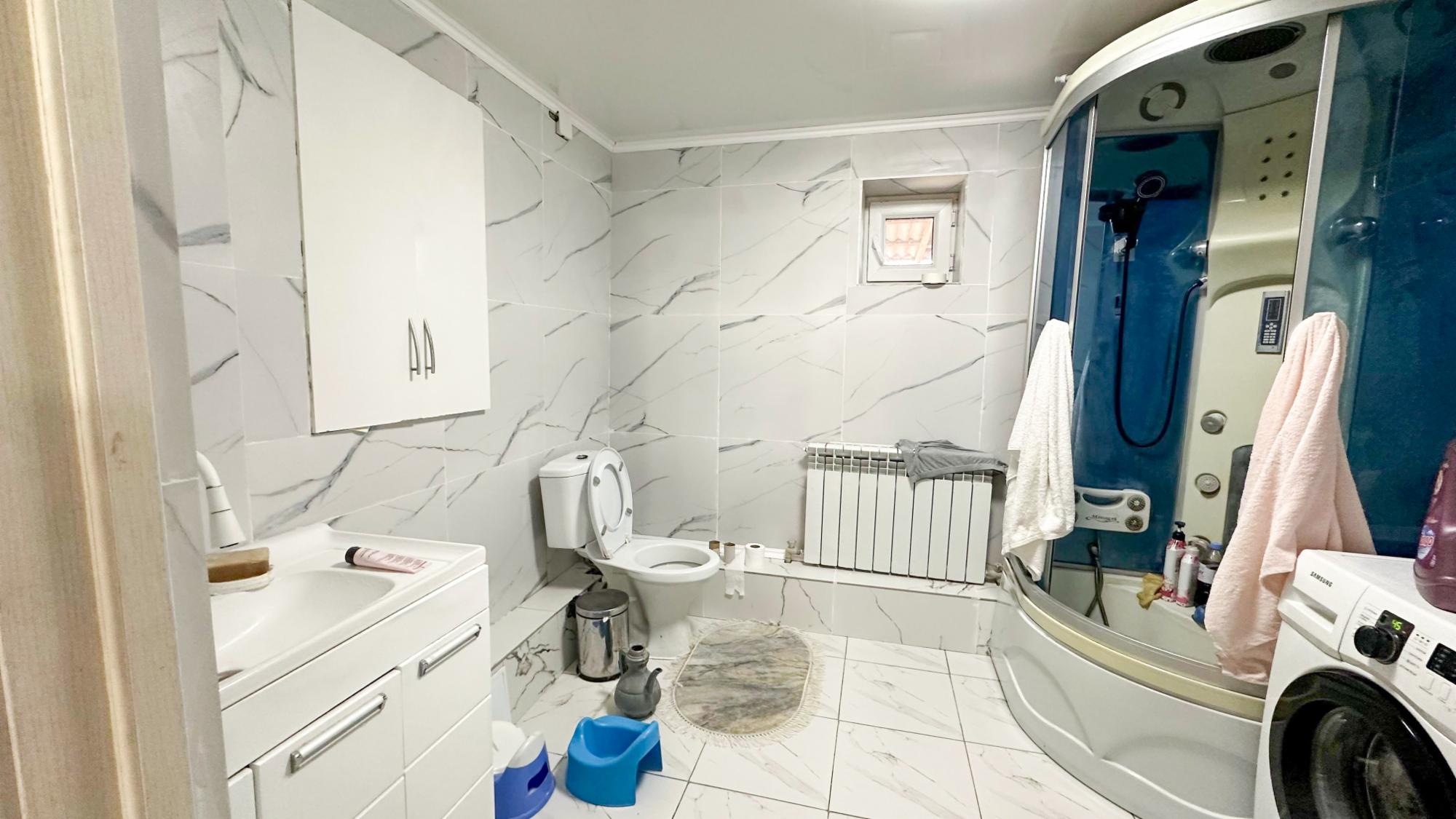 5-комнантный квартира, 126.0 м²,Кожамиярова за 34 000 000