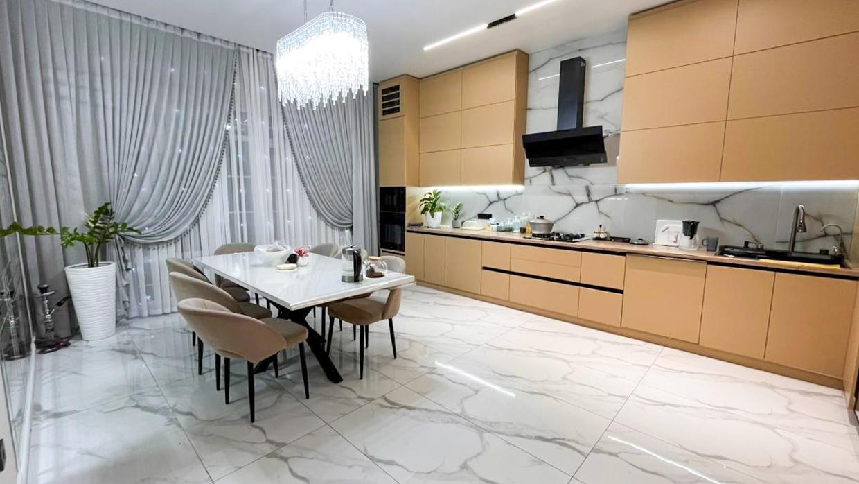 5-комнантный квартира, 200.0 м²,Жана Коныс за 64 000 000