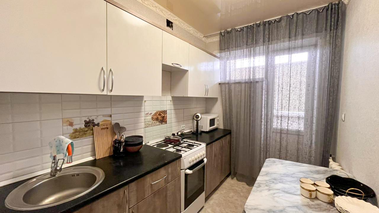 2-комнантная квартира, 42.0 м²,4 мкр за 18 000 000