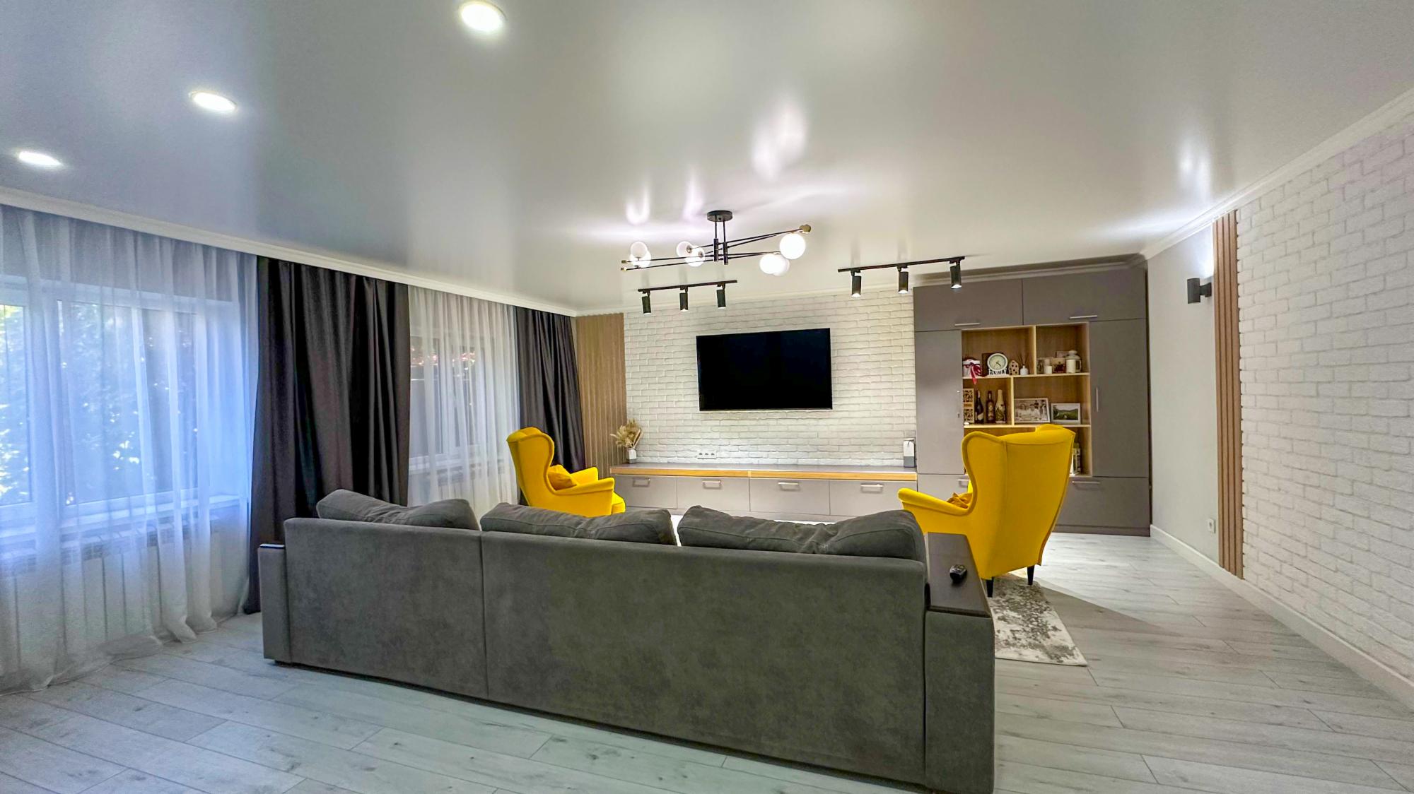 5-комнантный квартира, 238.0 м²,Калиева за 79 000 000