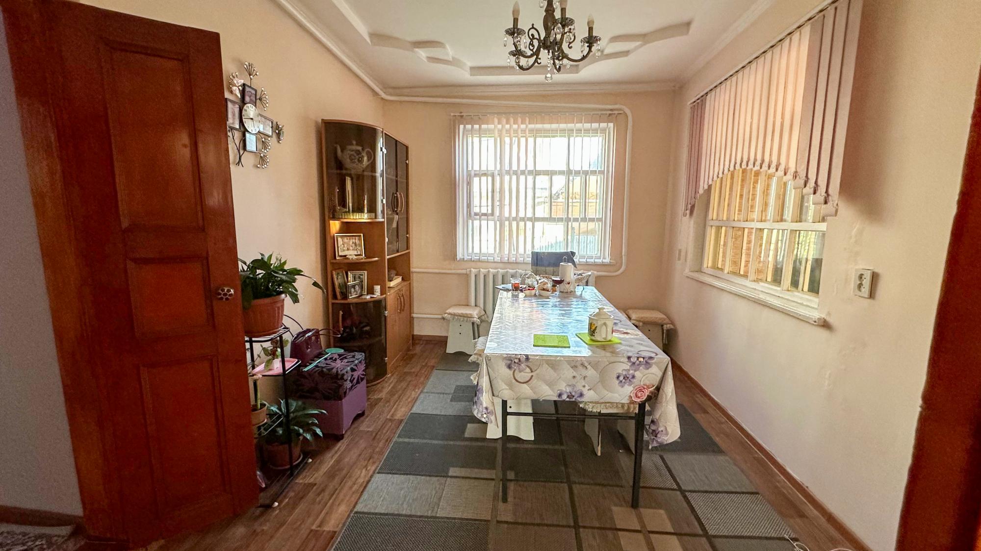 4-комнантный квартира, 123.0 м²,Репина за 22 700 000