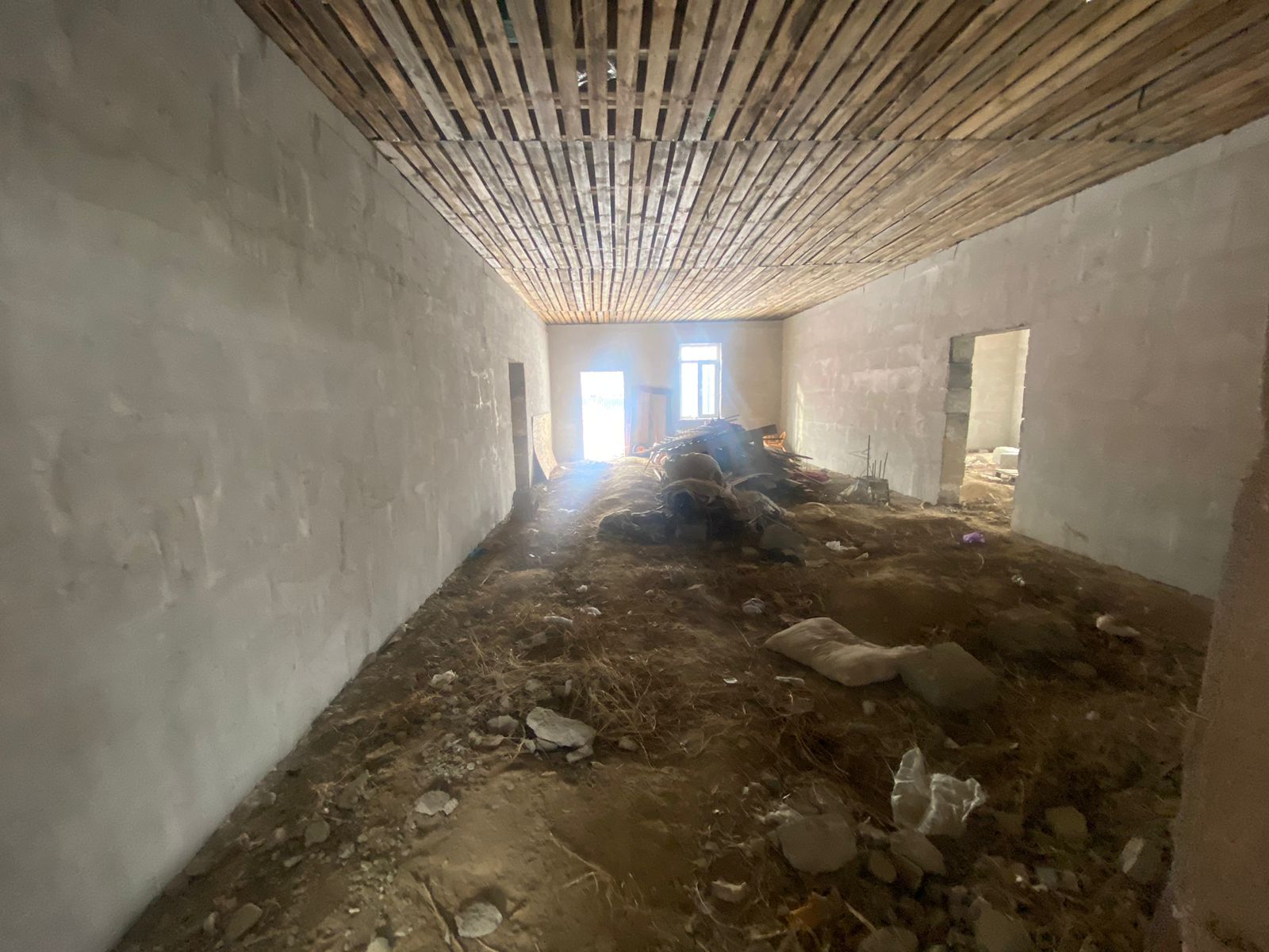 5-комнантный квартира, 306.0 м²,Абая за 30 000 000