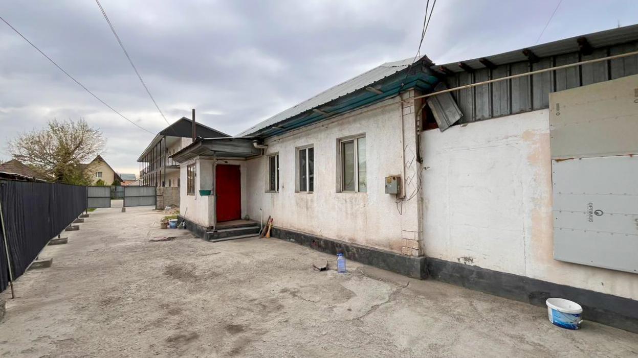 10-комнантный квартира, 550.0 м²,Желтоксан за 90 000 000