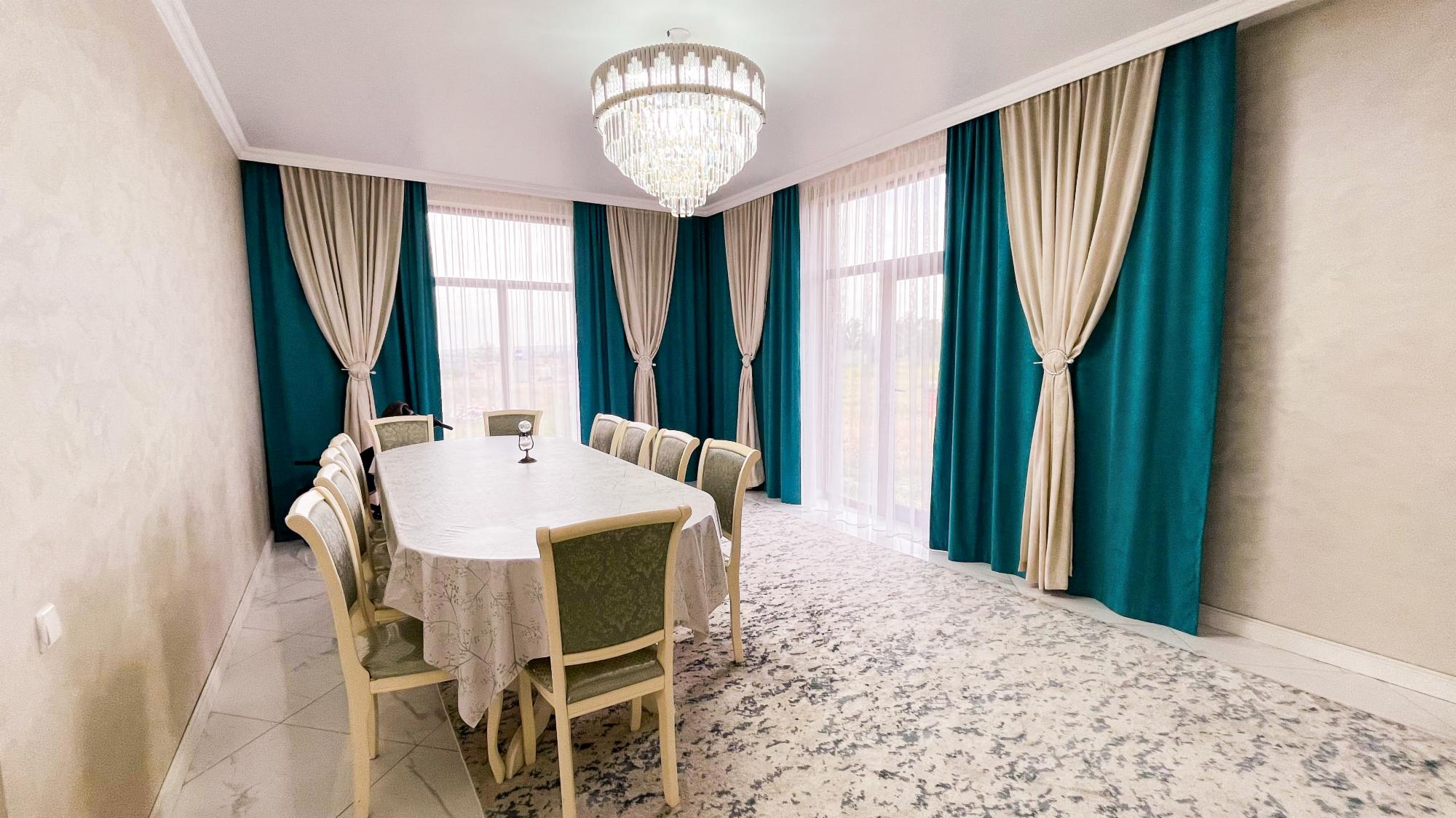 3-комнантный квартира, 125.0 м²,Шанышева за 38 000 000