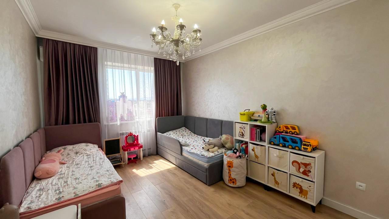 4-комнантная квартира, 120.0 м²,Каратал за 59 000 000