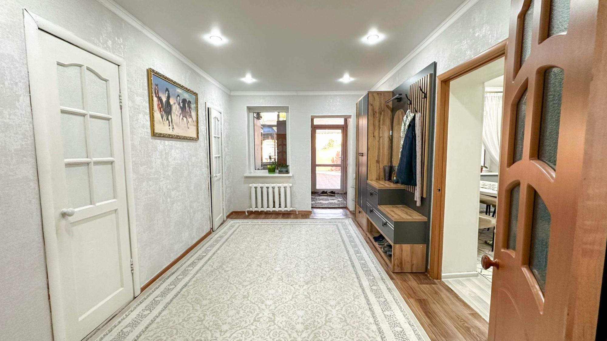 4-комнантный квартира, 90.0 м²,Акын Сара за 25 000 000