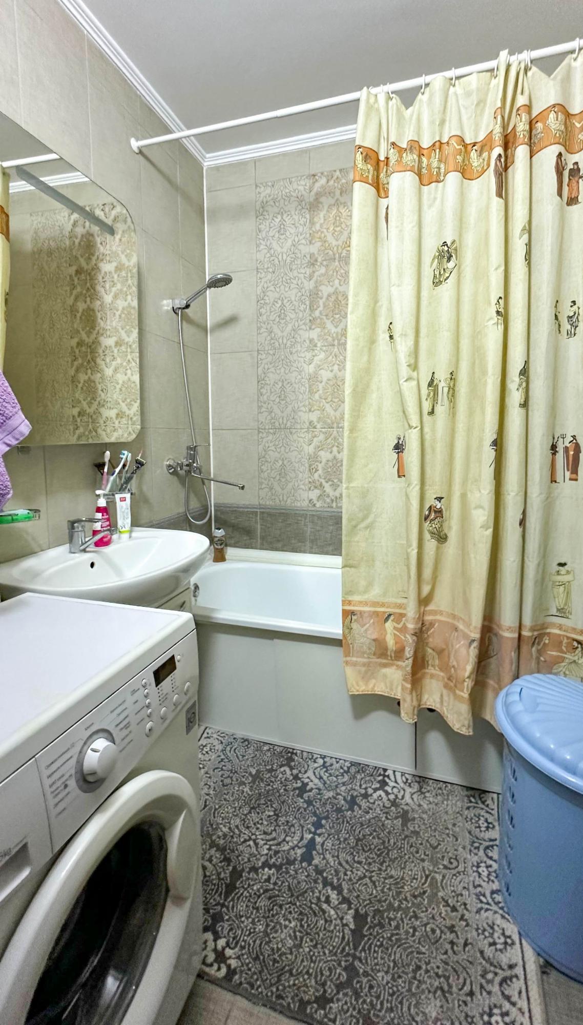 4-комнантная квартира, 93.3 м²,Жана Гарышкер за 33 000 000