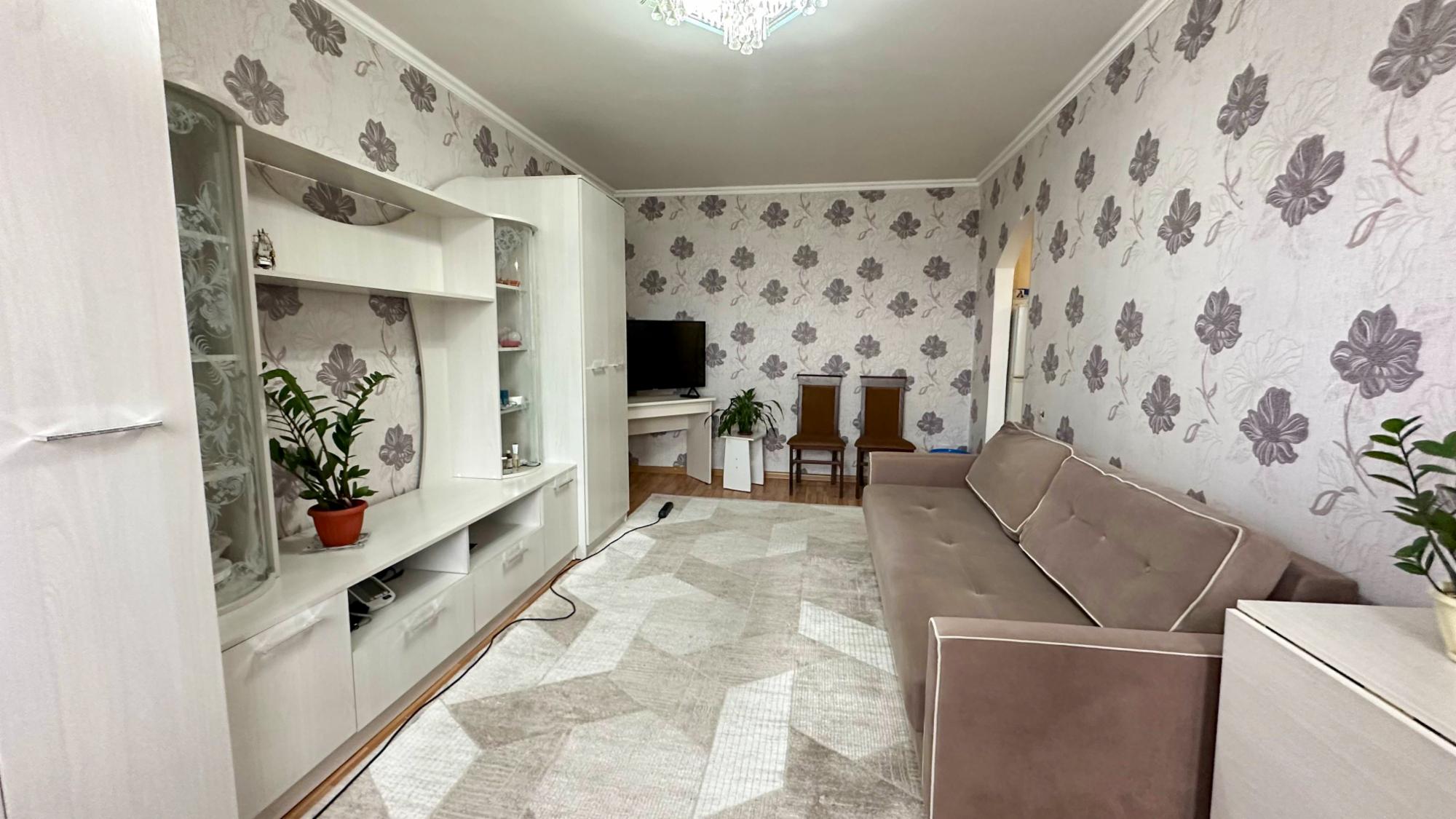 2-комнантная квартира, 43.0 м²,4 мкр за 15 800 000