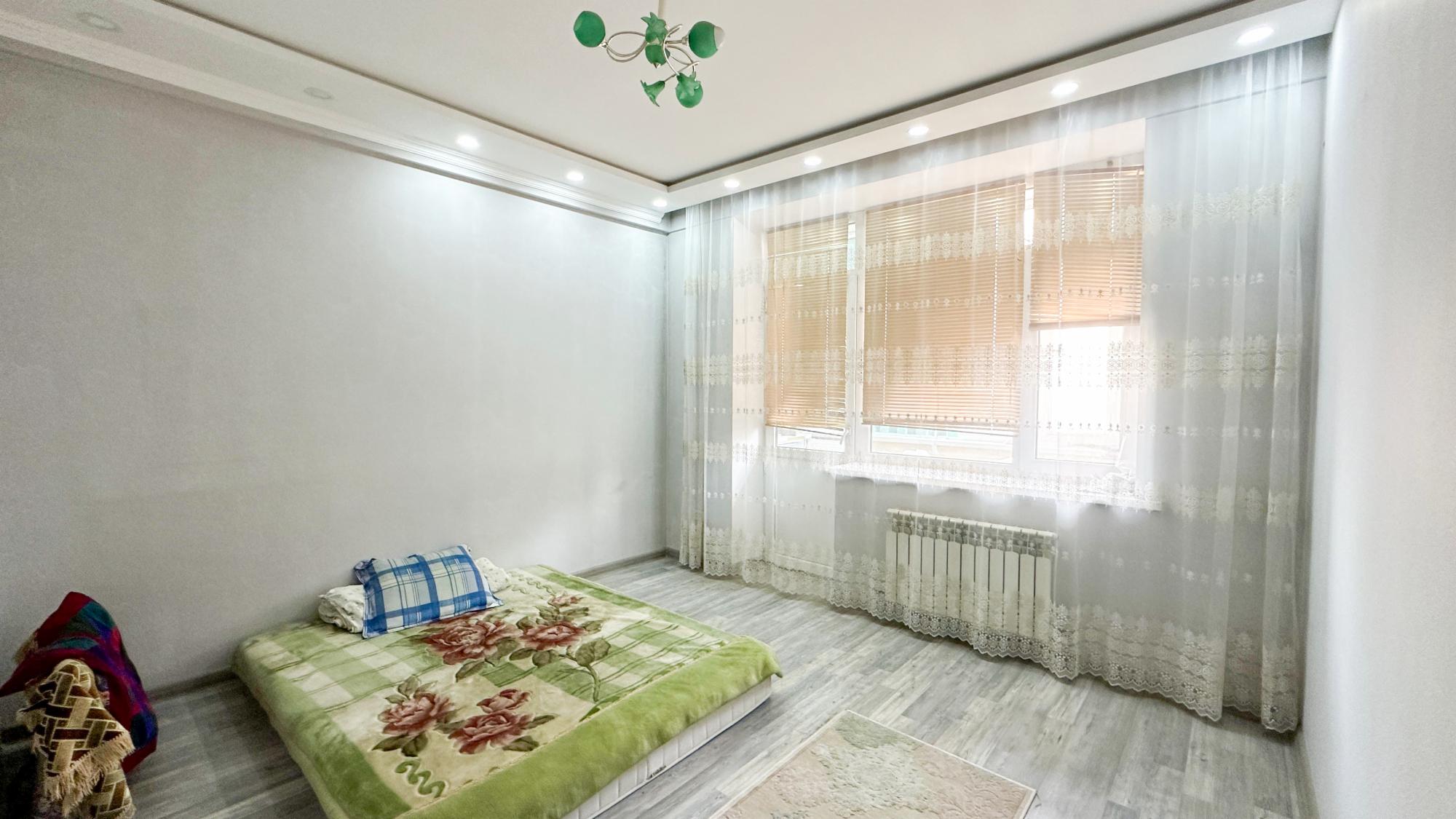 2-комнантная квартира, 80.0 м²,Кунаева за 40 400 000