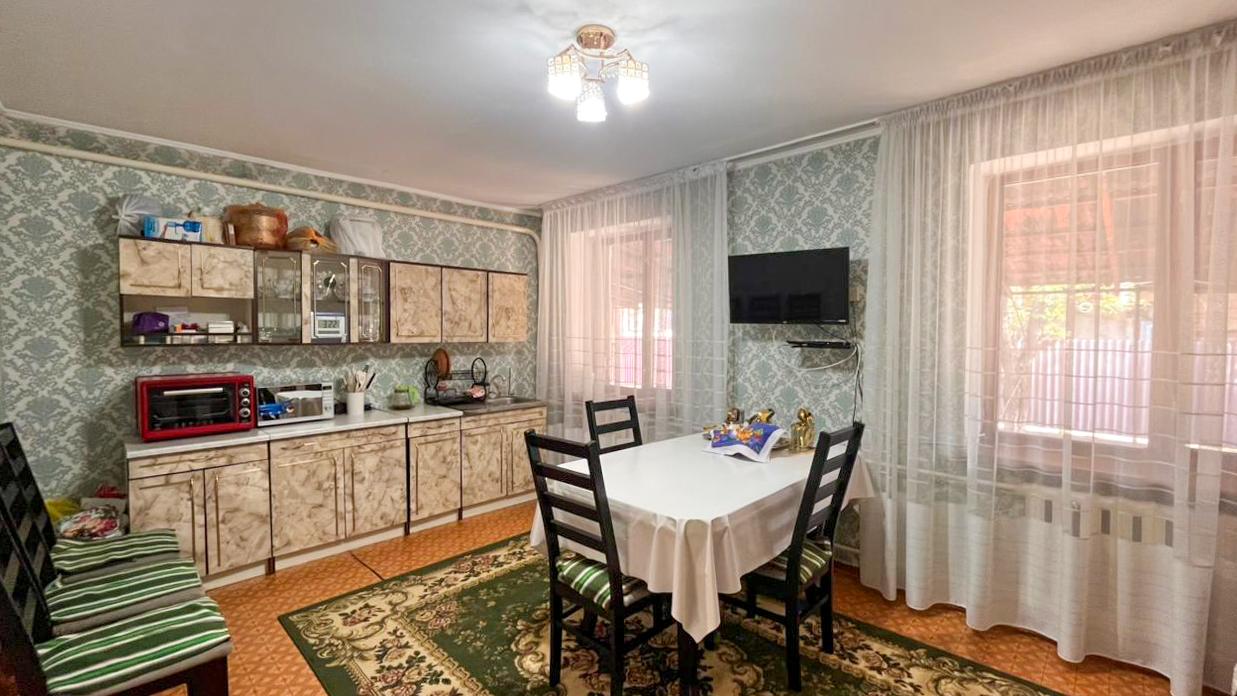 4-комнантный квартира, 117.0 м²,Карамурзанова за 23 000 000