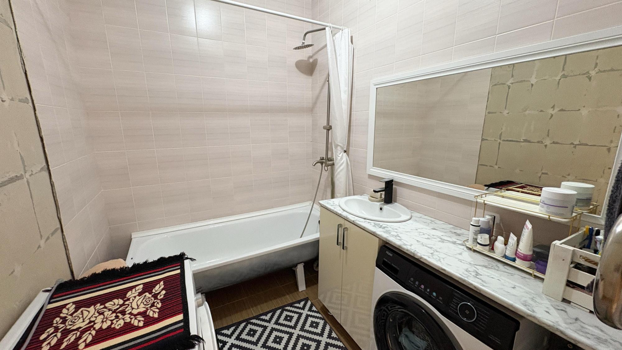 2-комнантная квартира, 67.0 м²,Болашак за 26 600 000