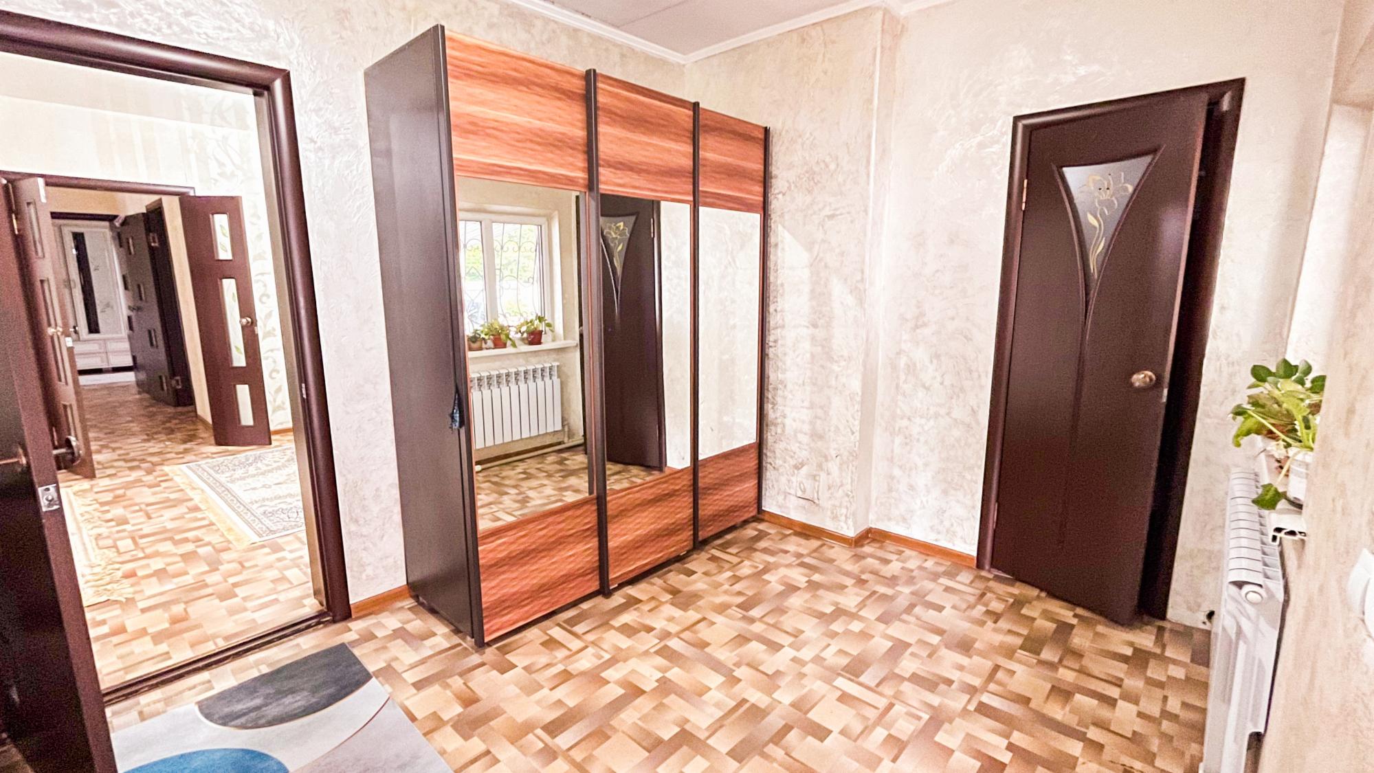 4-комнантный квартира, 120.0 м²,Каратальская за 21 000 000