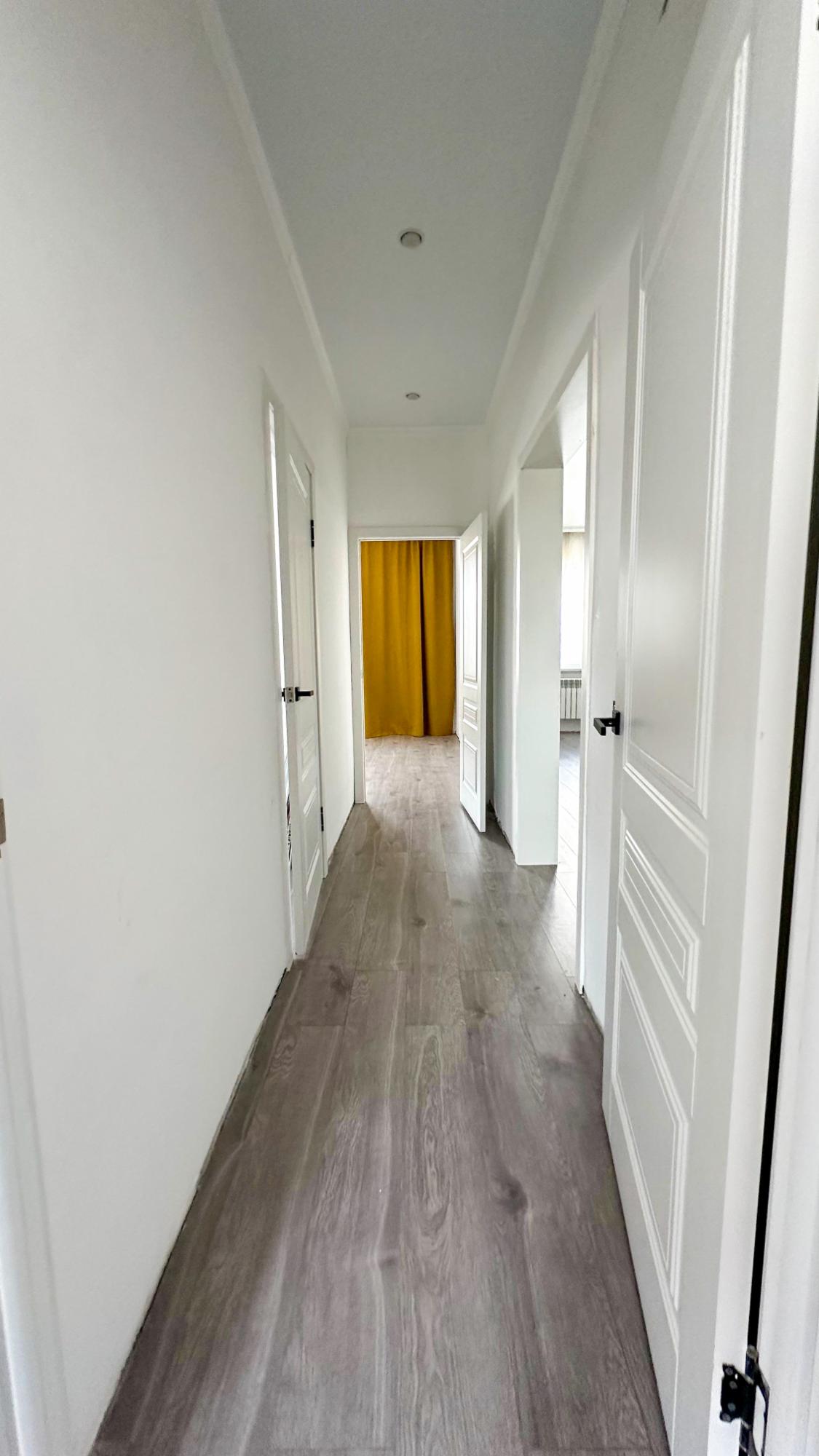 8-комнантный квартира, 220.0 м²,Нурлы Бастау за 42 000 000