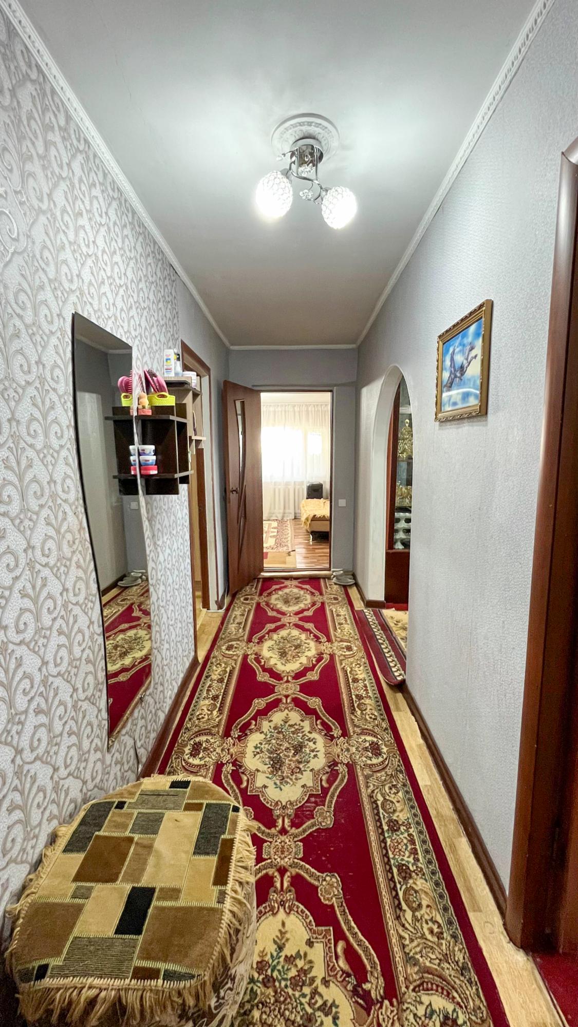 5-комнантный квартира, 103.0 м²,Шаляпина за 270 000 001