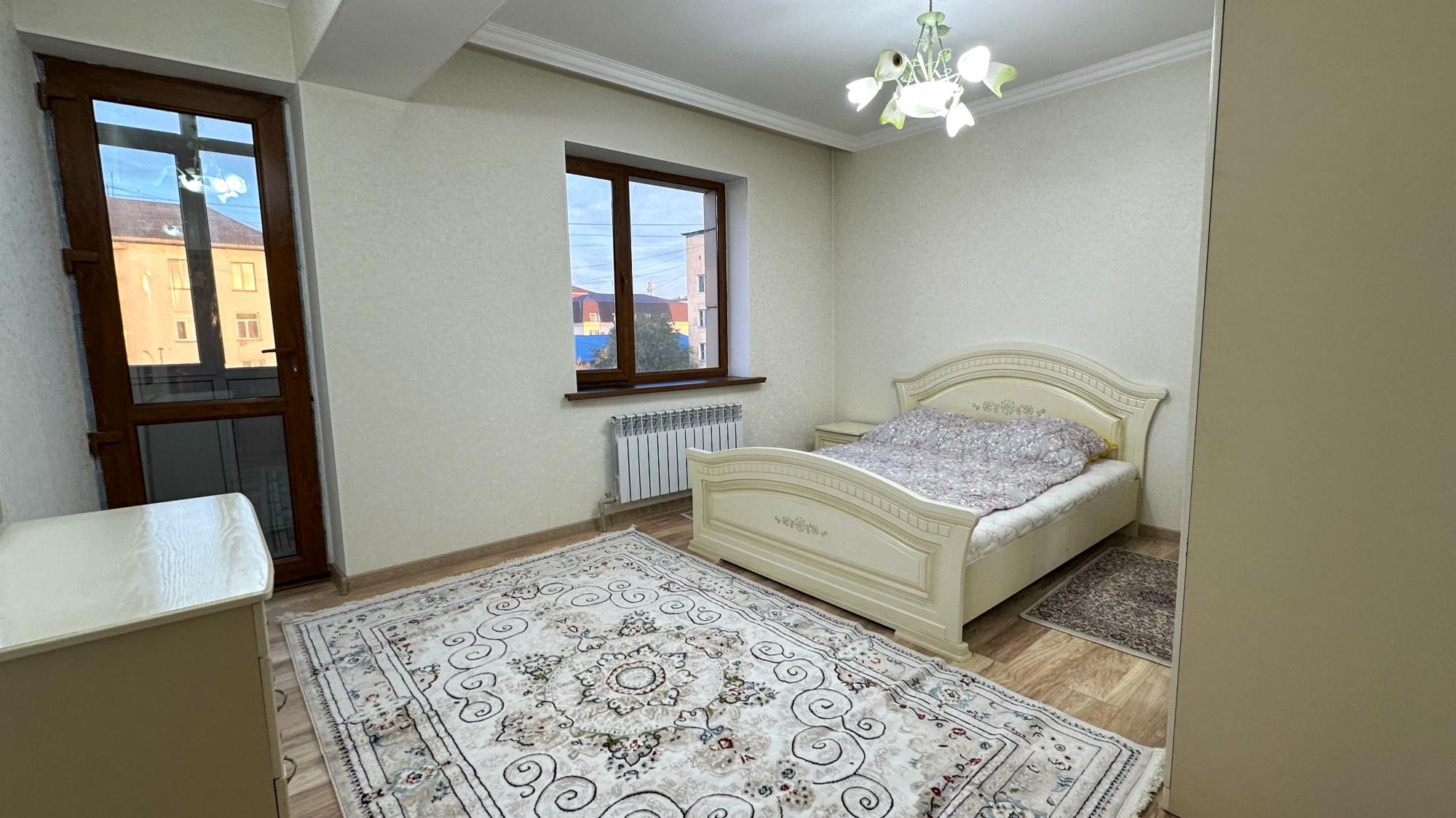 5-комнантная квартира, 180.5 м²,Каратал за 67 000 000