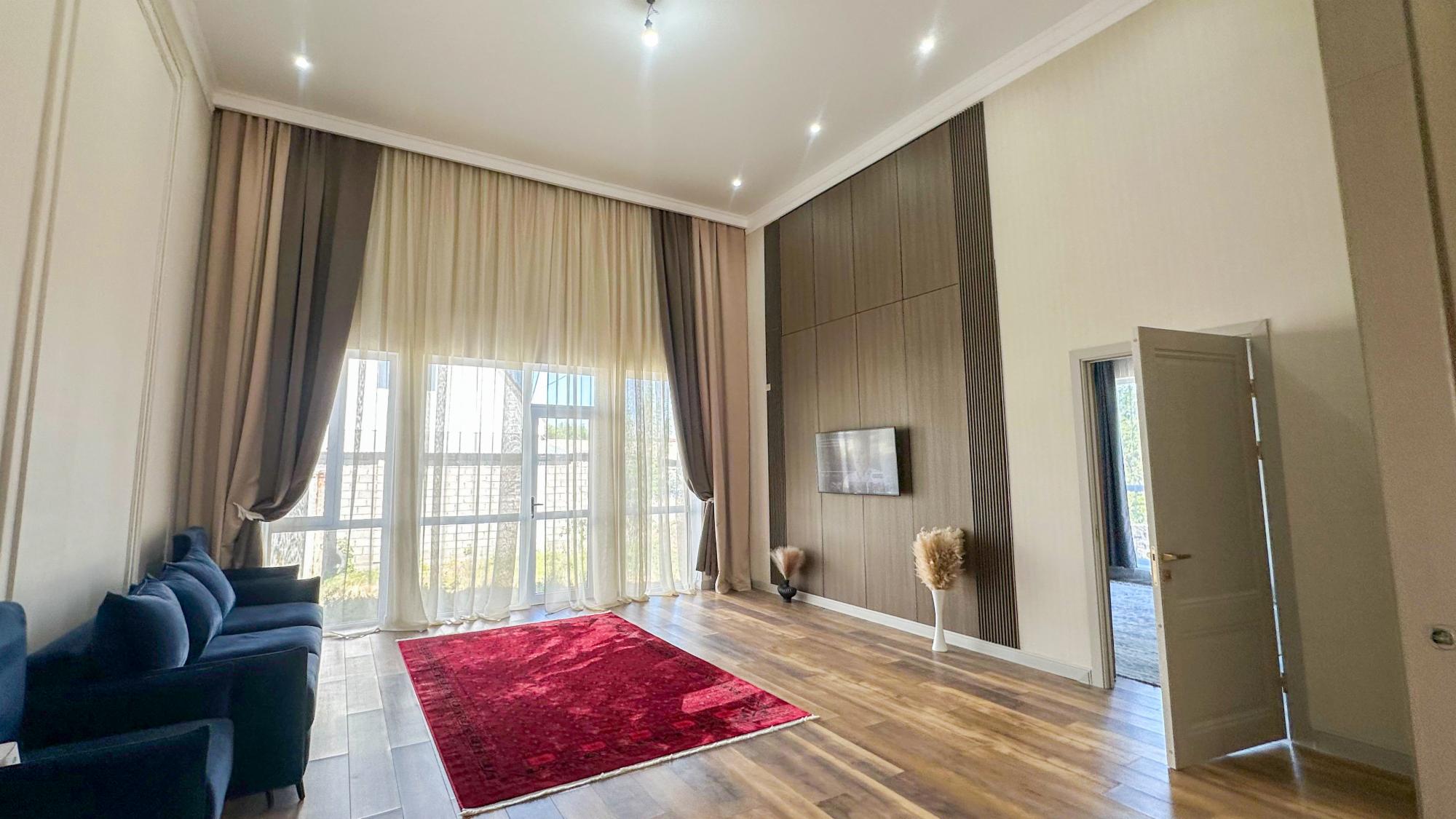 4-комнантный квартира, 227.0 м²,Базарбаева за 75 000 000