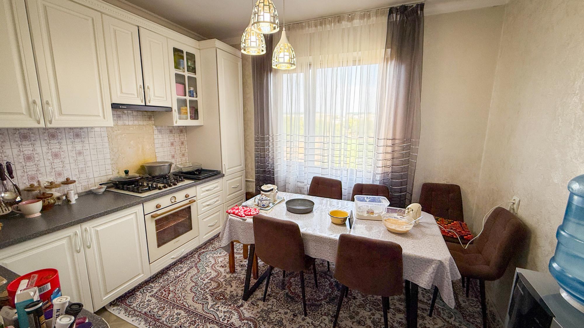 5-комнантная квартира, 106.0 м²,3 мкр за 43 000 000