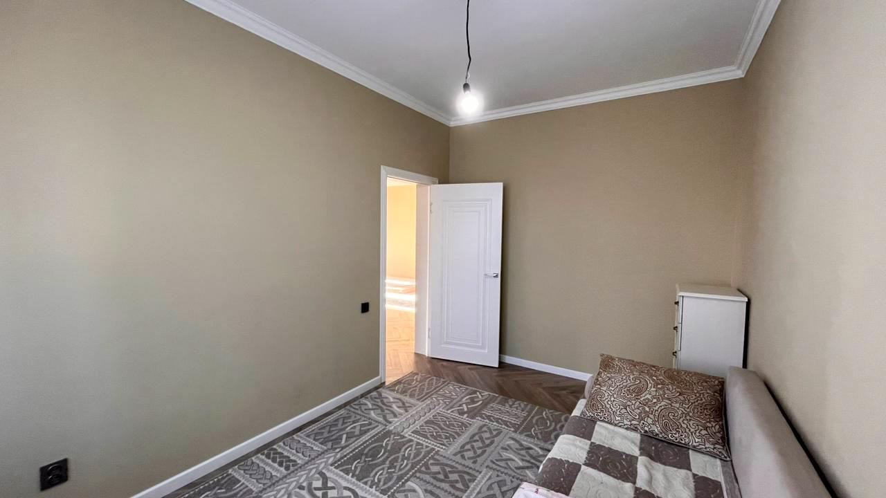 6-комнантный квартира, 236.0 м²,Ак бастау за 120 000 000