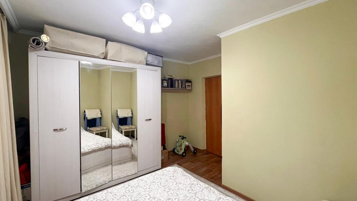 5-комнантная квартира, 98.0 м²,Назарбаева за 34 000 000