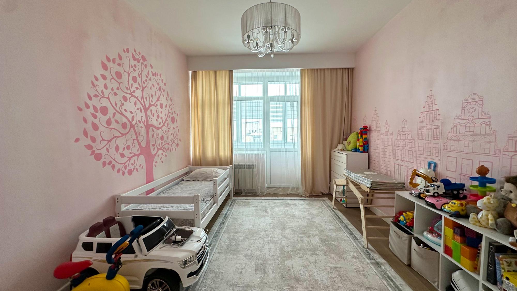 4-комнантная квартира, 164.0 м²,Жана Гарышкер за 95 000 000