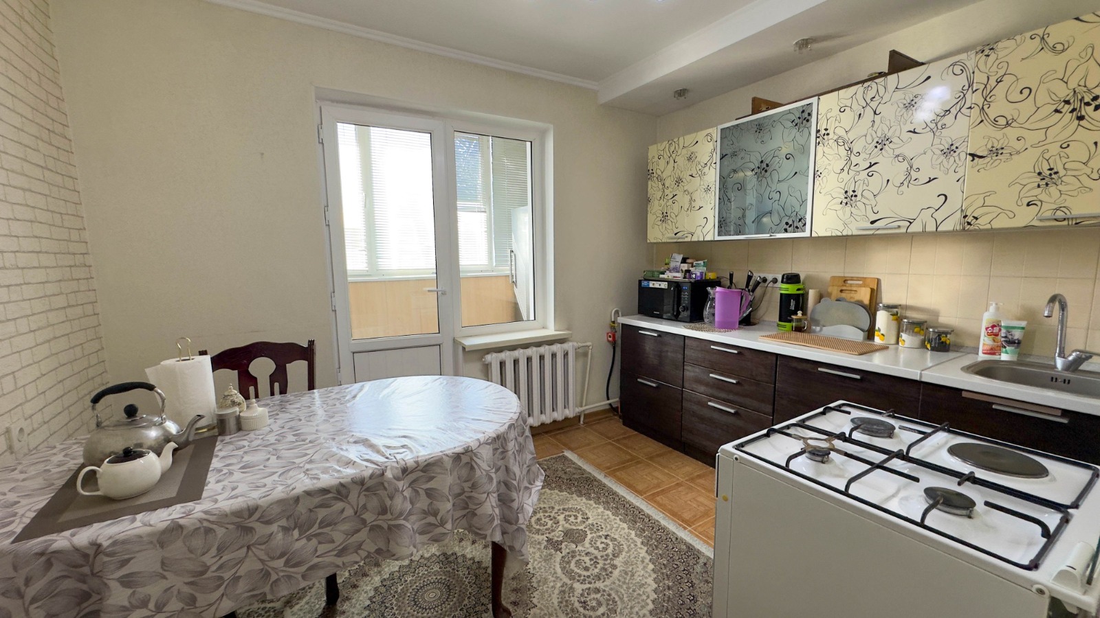 4-комнантная квартира, 90.0 м²,Радищева за 24 700 000