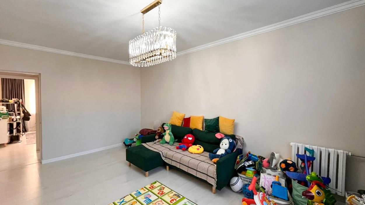 5-комнантная квартира, 112.0 м²,мкр Мушелтой за 33 000 000