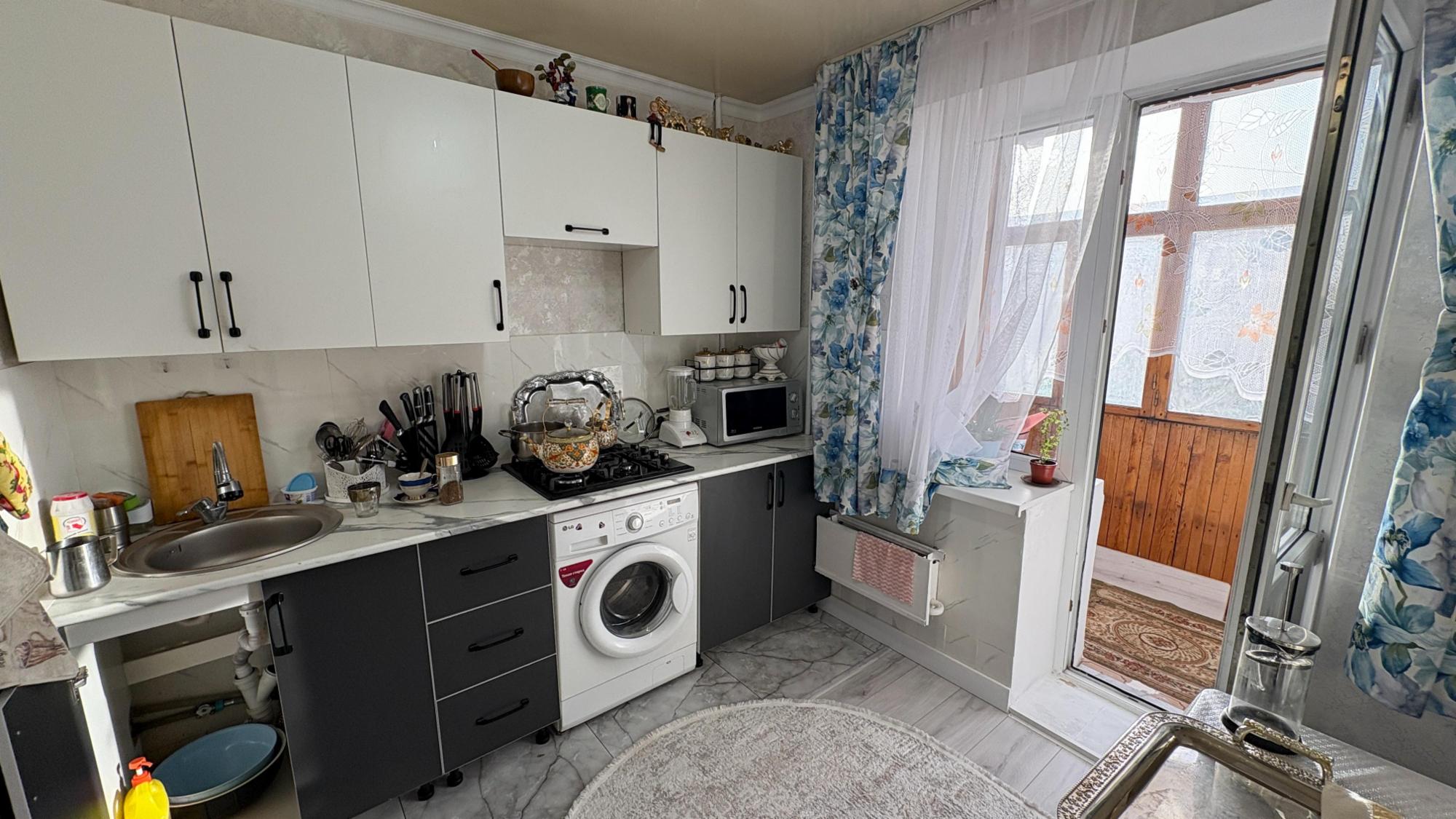 3-комнантная квартира, 69.0 м²,Радищева за 27 300 000