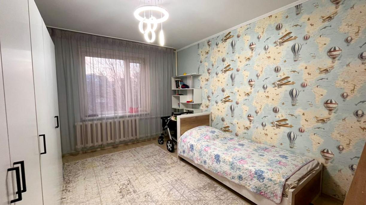 4-комнантная квартира, 92.0 м²,3 мкр за 3 500 000