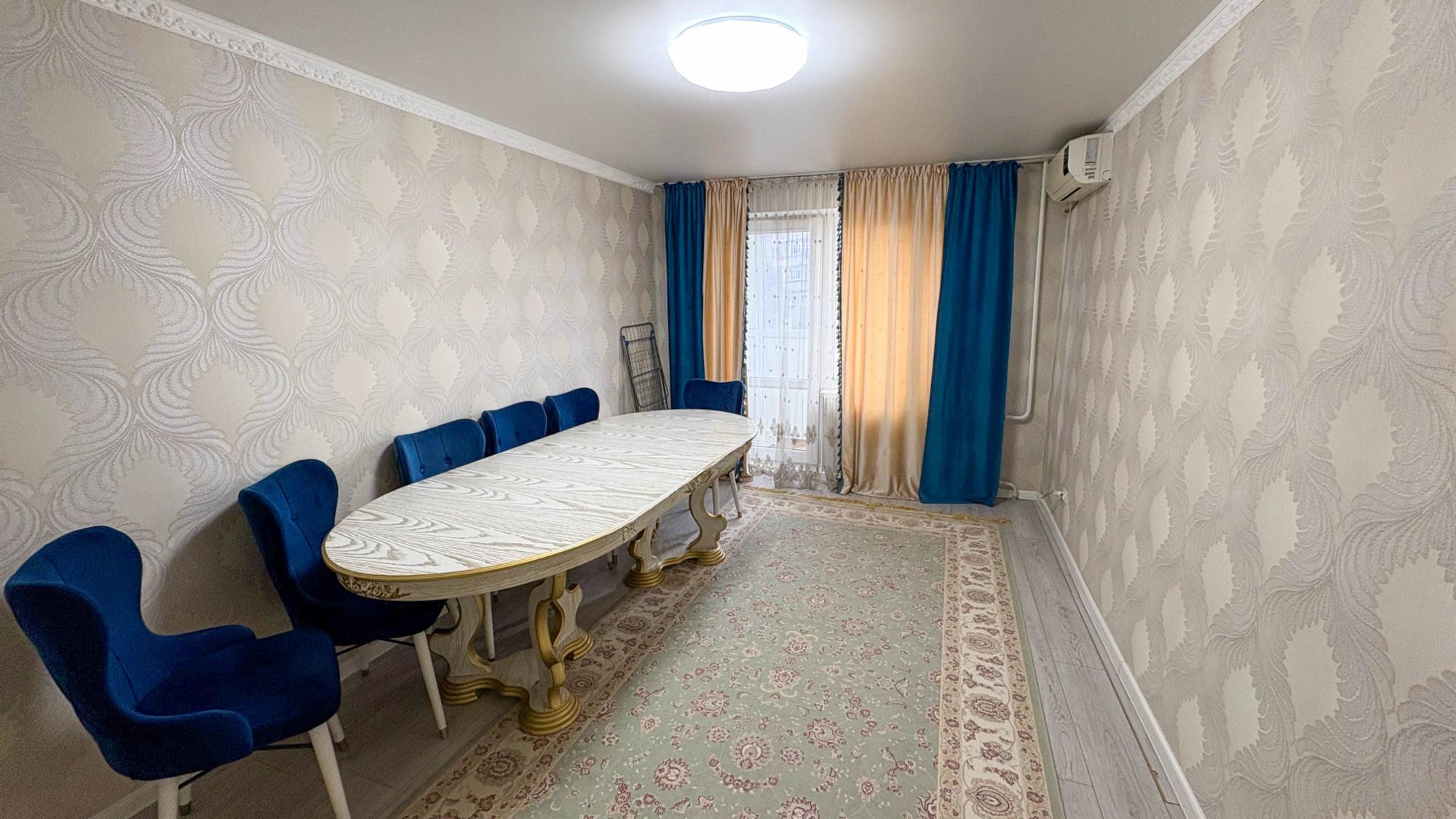 4-комнантная квартира, 74.2 м²,4 мкр за 22 000 000