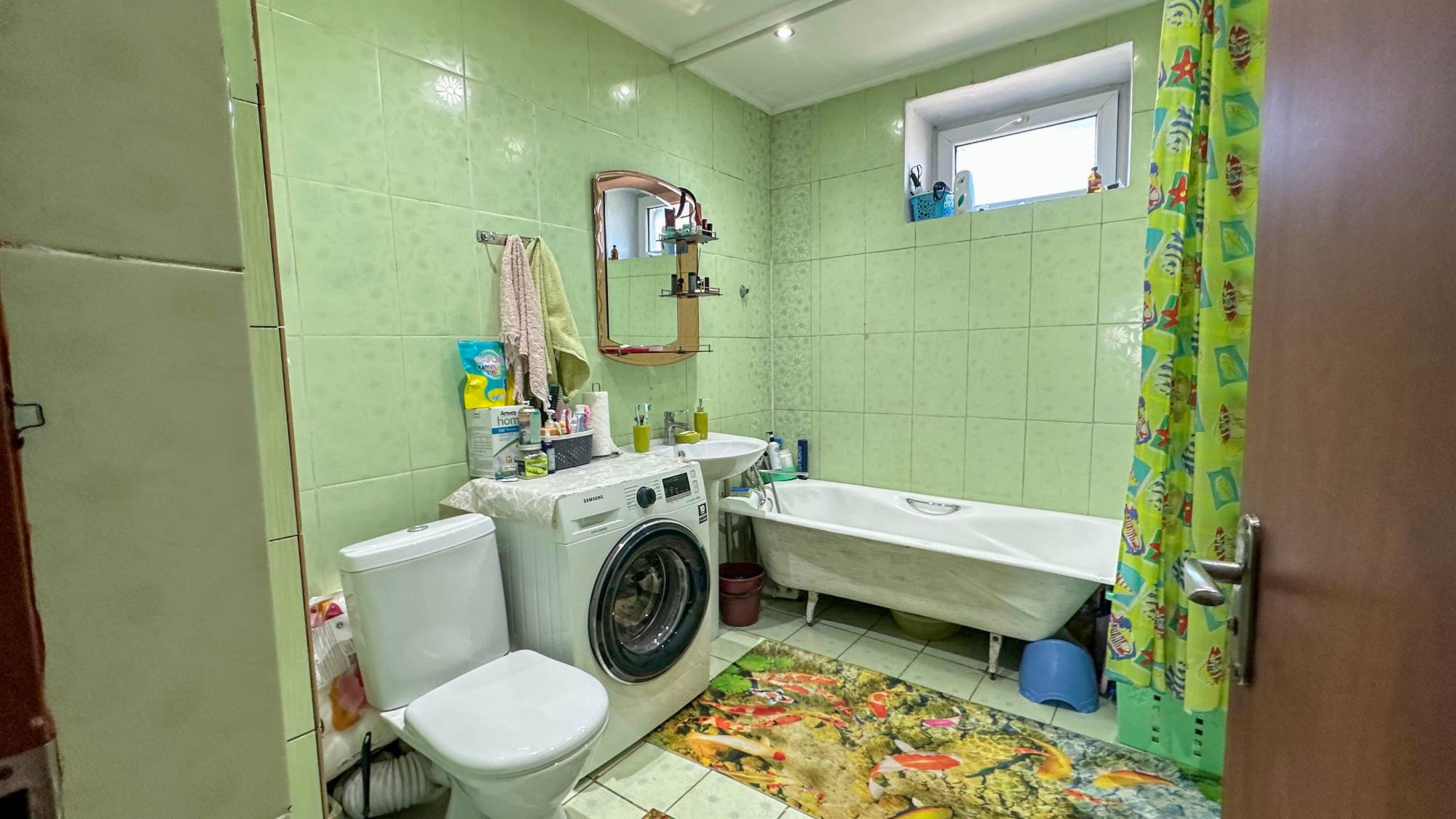 4-комнантная квартира, 78.0 м²,4 мкр за 30 000 000