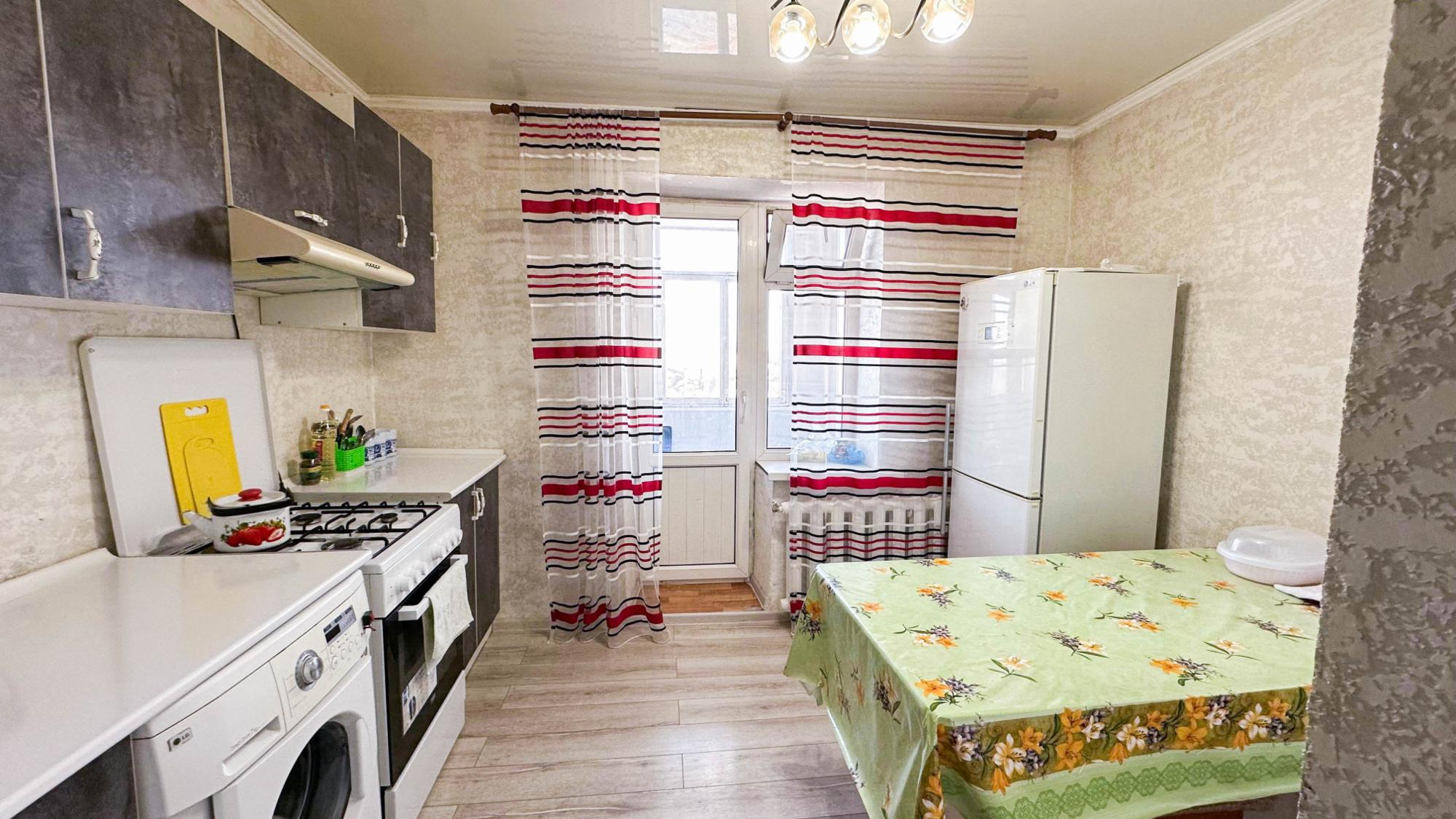 3-комнантная квартира, 82.0 м²,Абылай Хана за 23 000 000