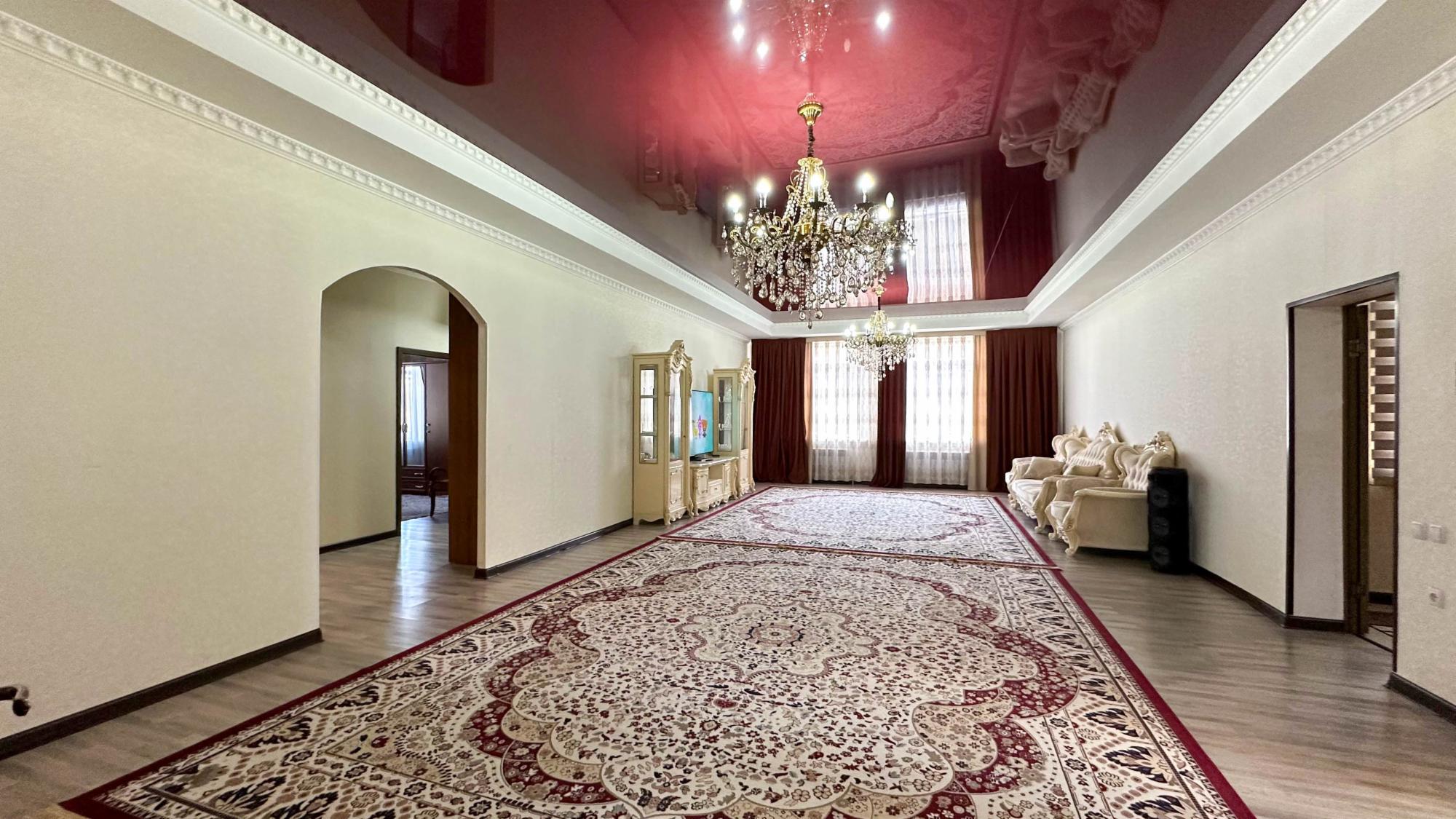 7-комнантный квартира, 232.0 м²,Алимжанова за 65 000 000