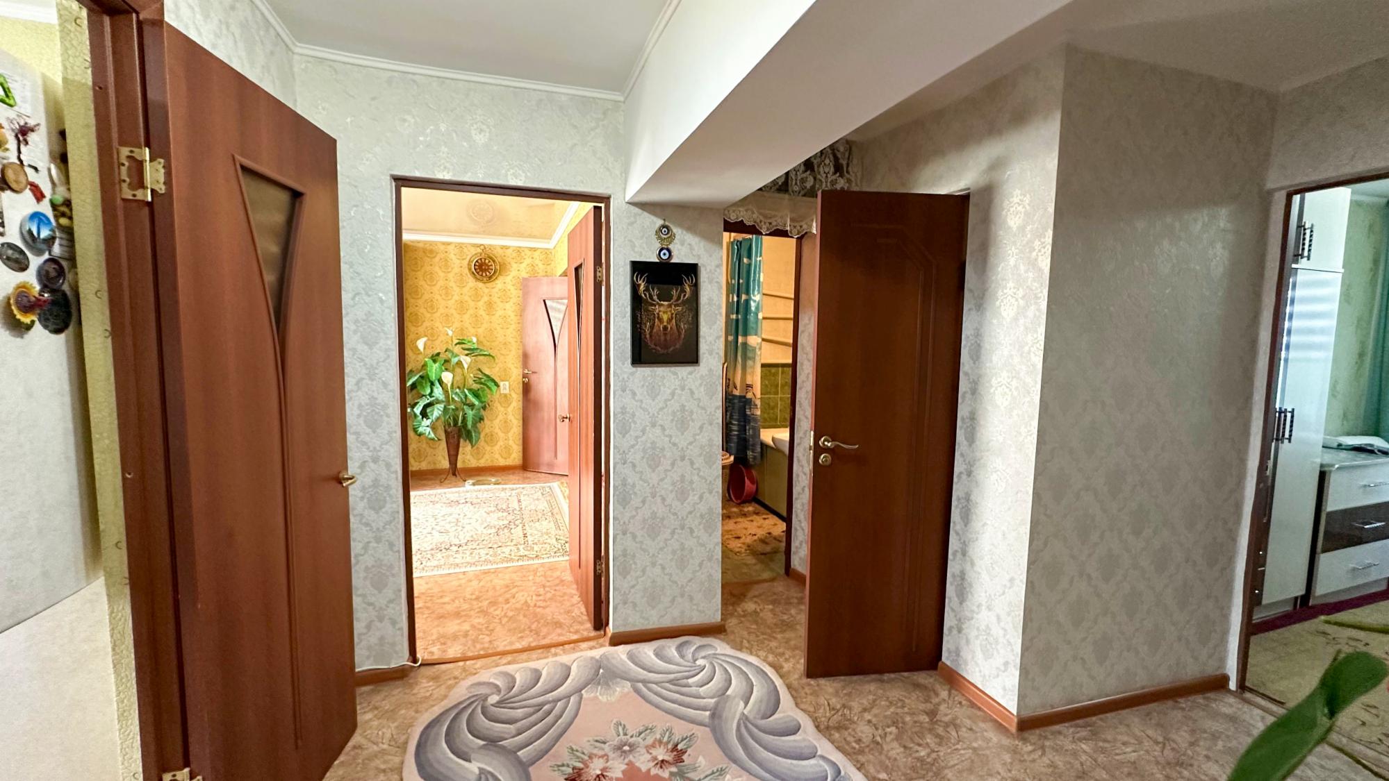 4-комнантная квартира, 71.0 м²,5 мкр за 25 000 000