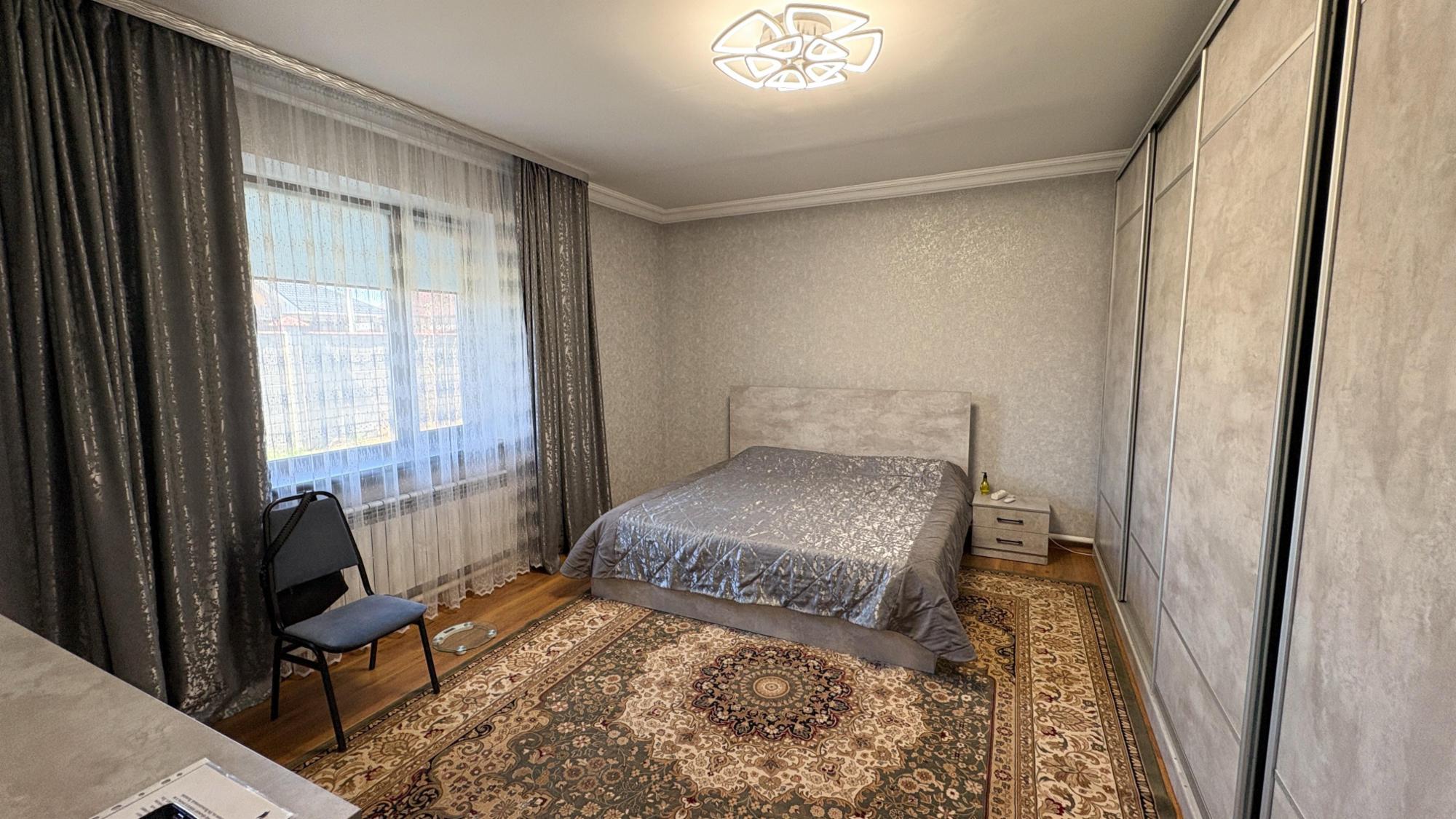 6-комнантный квартира, 300.0 м²,Талдыкорганская за 115 000 000