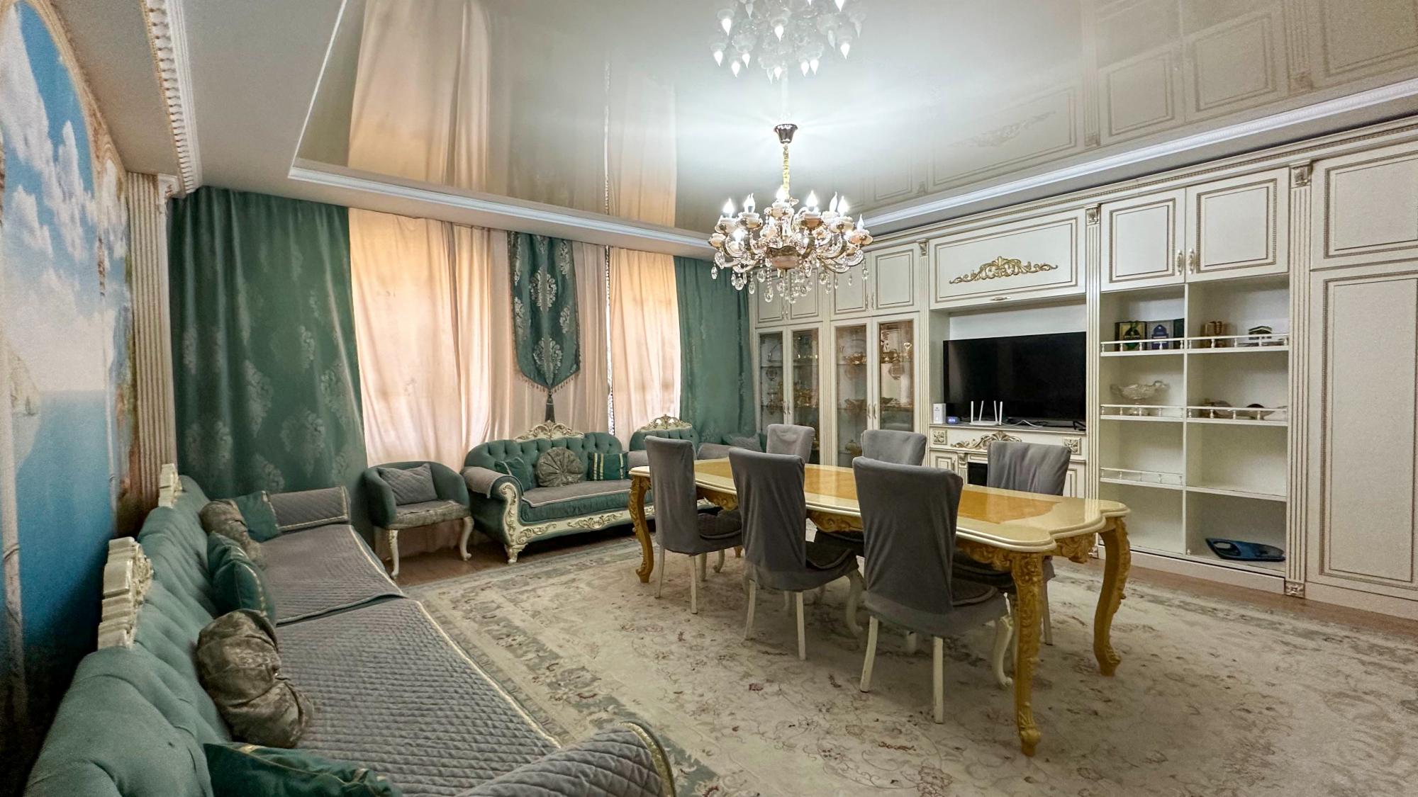 4-комнантная квартира, 143.0 м²,Муратбаева за 60 000 000