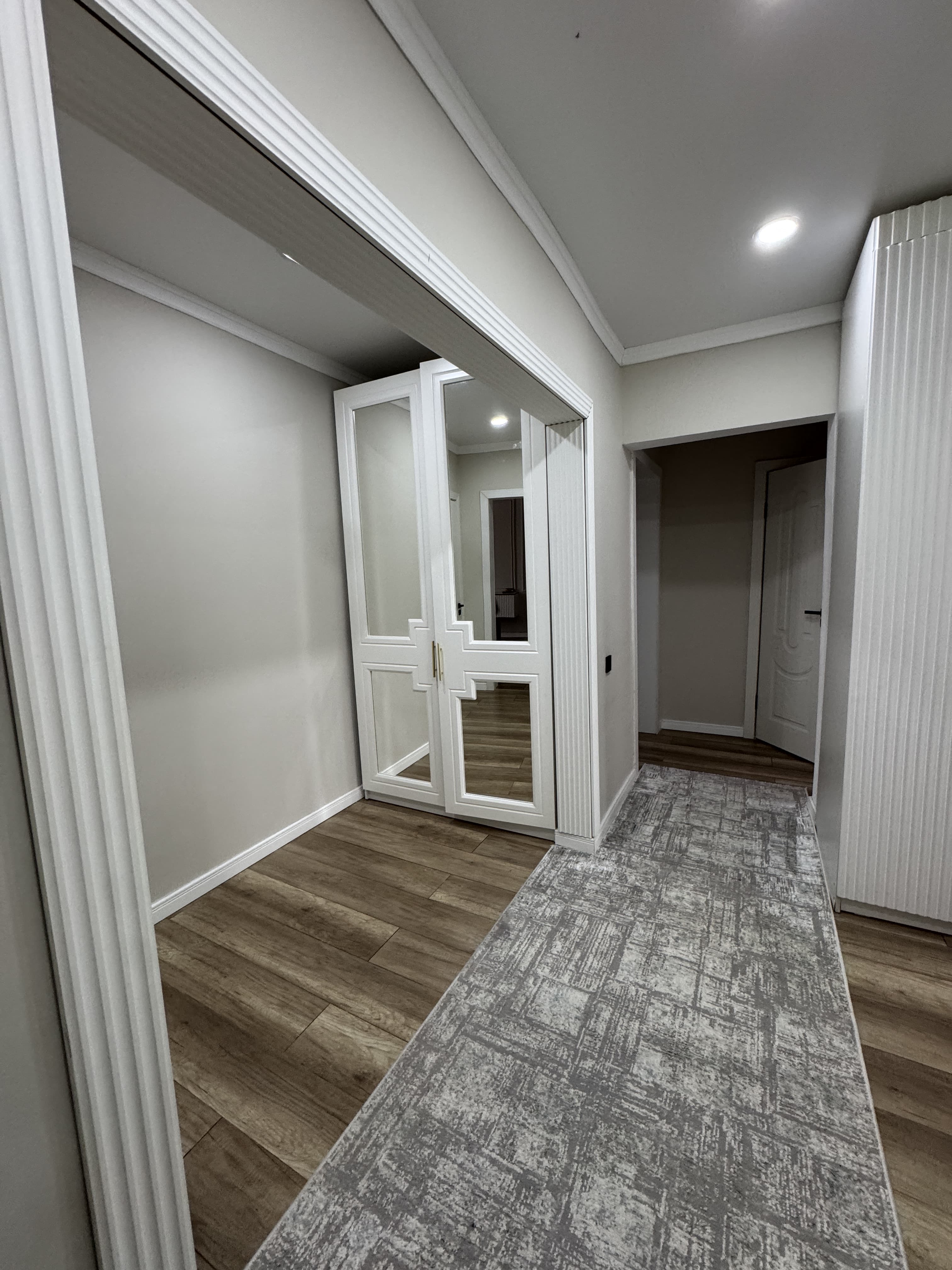 4-комнантная квартира, 92.0 м²,3 мкр за 32 000 000