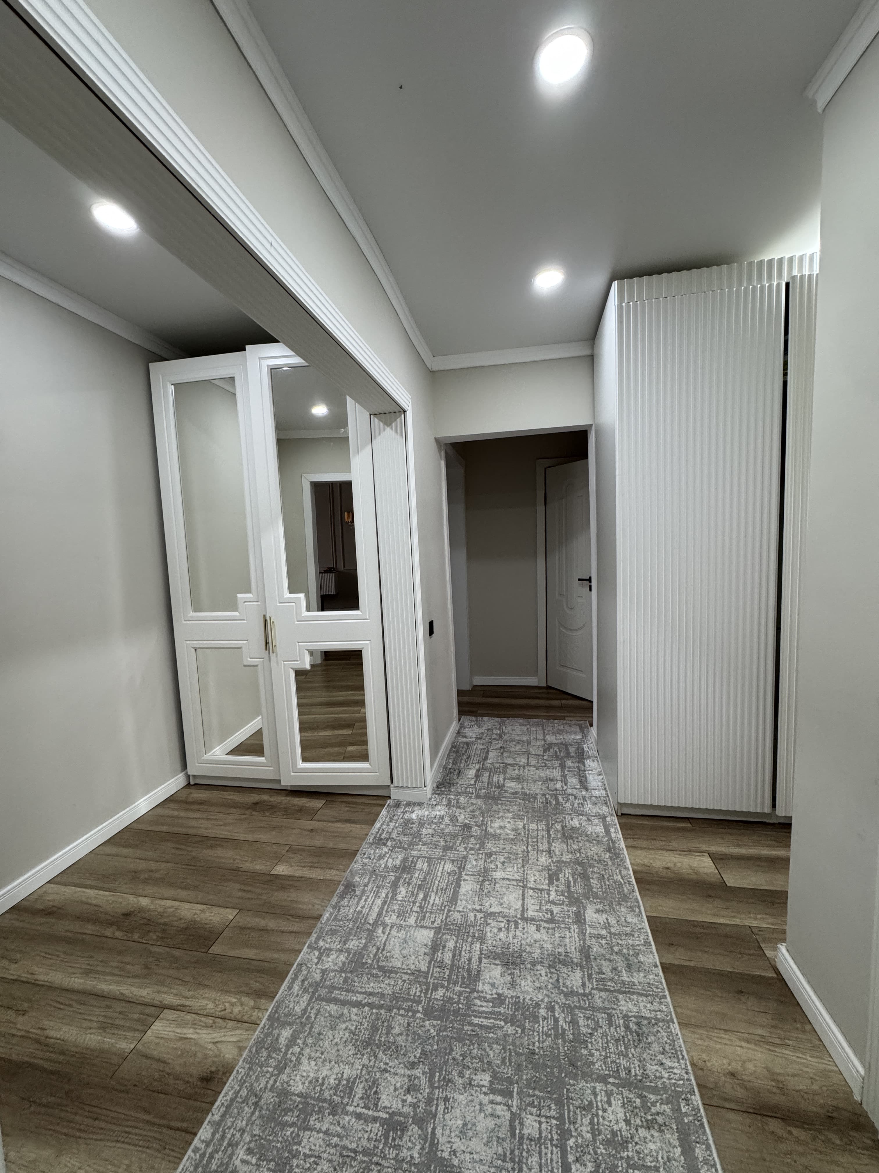 4-комнантная квартира, 92.0 м²,3 мкр за 32 000 000