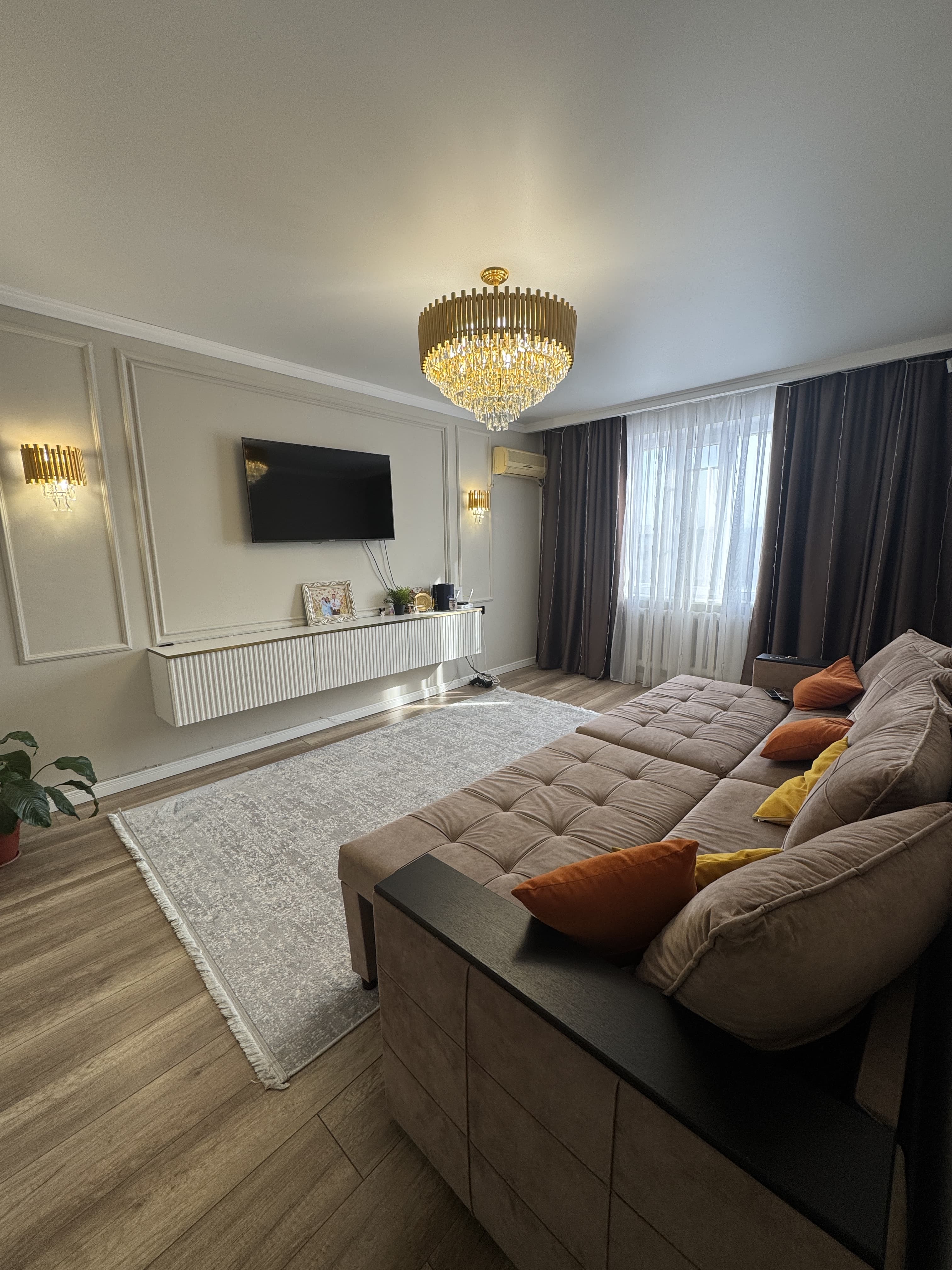 4-комнантная квартира, 92.0 м²,3 мкр за 32 000 000