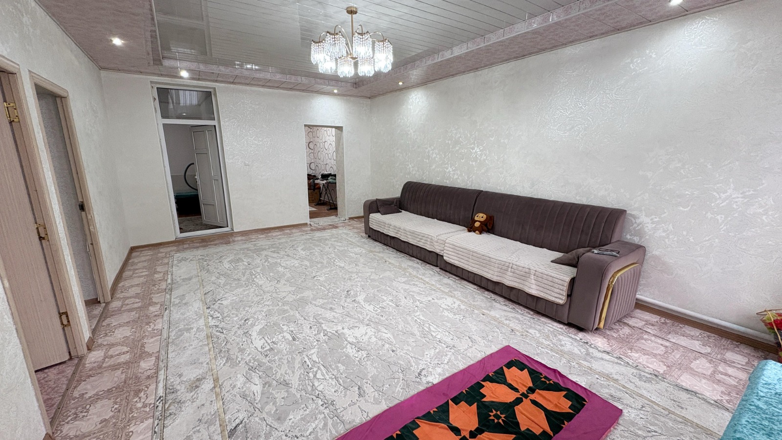 5-комнантный квартира, 118.0 м²,Маметова за 18 500 000