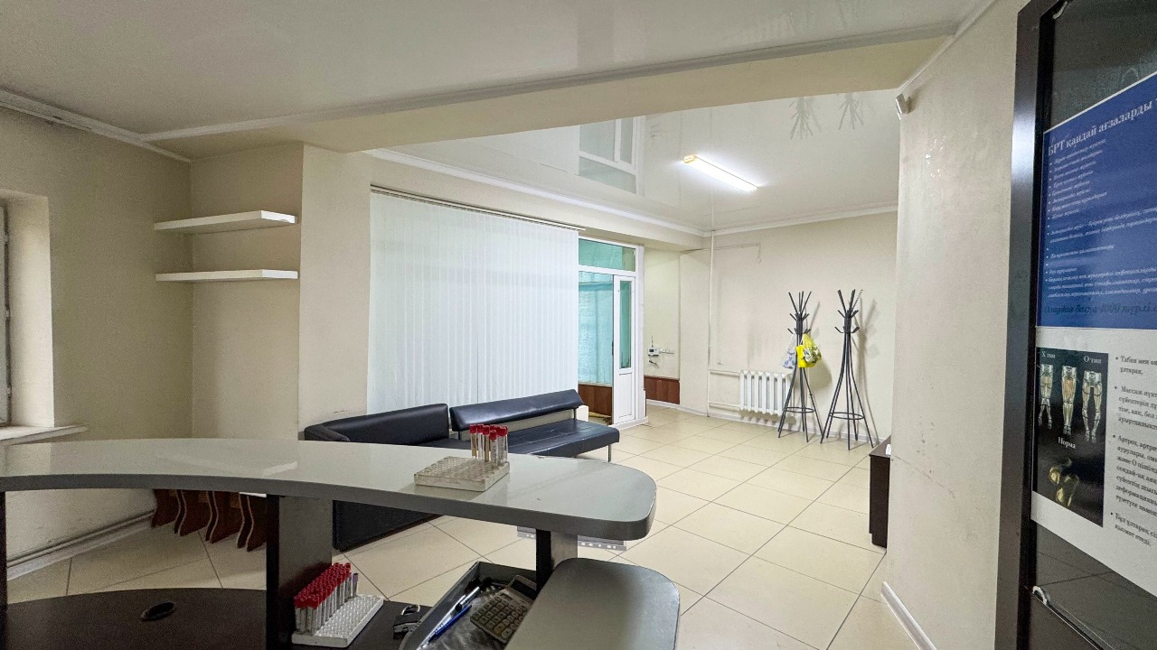 6-комнантный квартира, 157.0 м²,5 мкр за 63 000 000