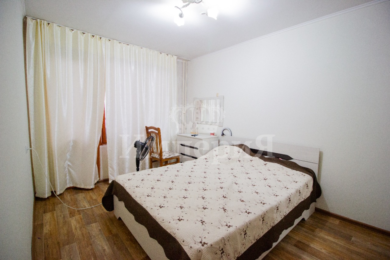 4-комнантная квартира, 80.0 м²,5 мкр за 21 000 000