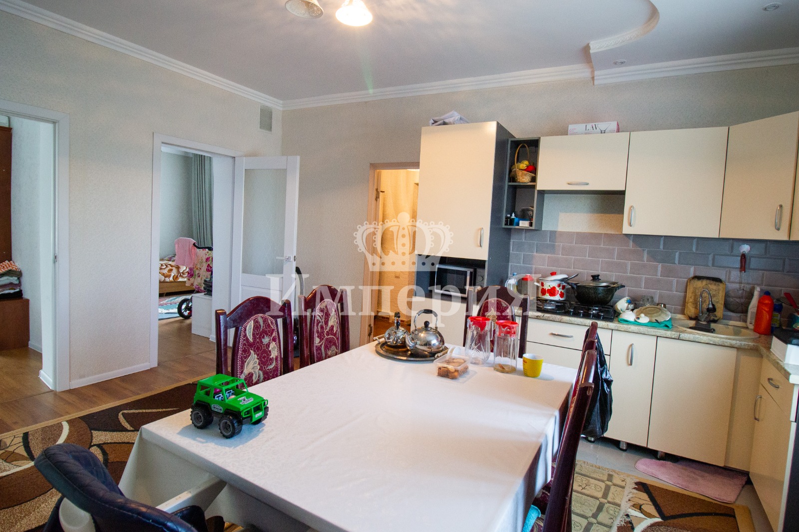 4-комнантный квартира, 100.0 м²,Гагарина за 37 000 000