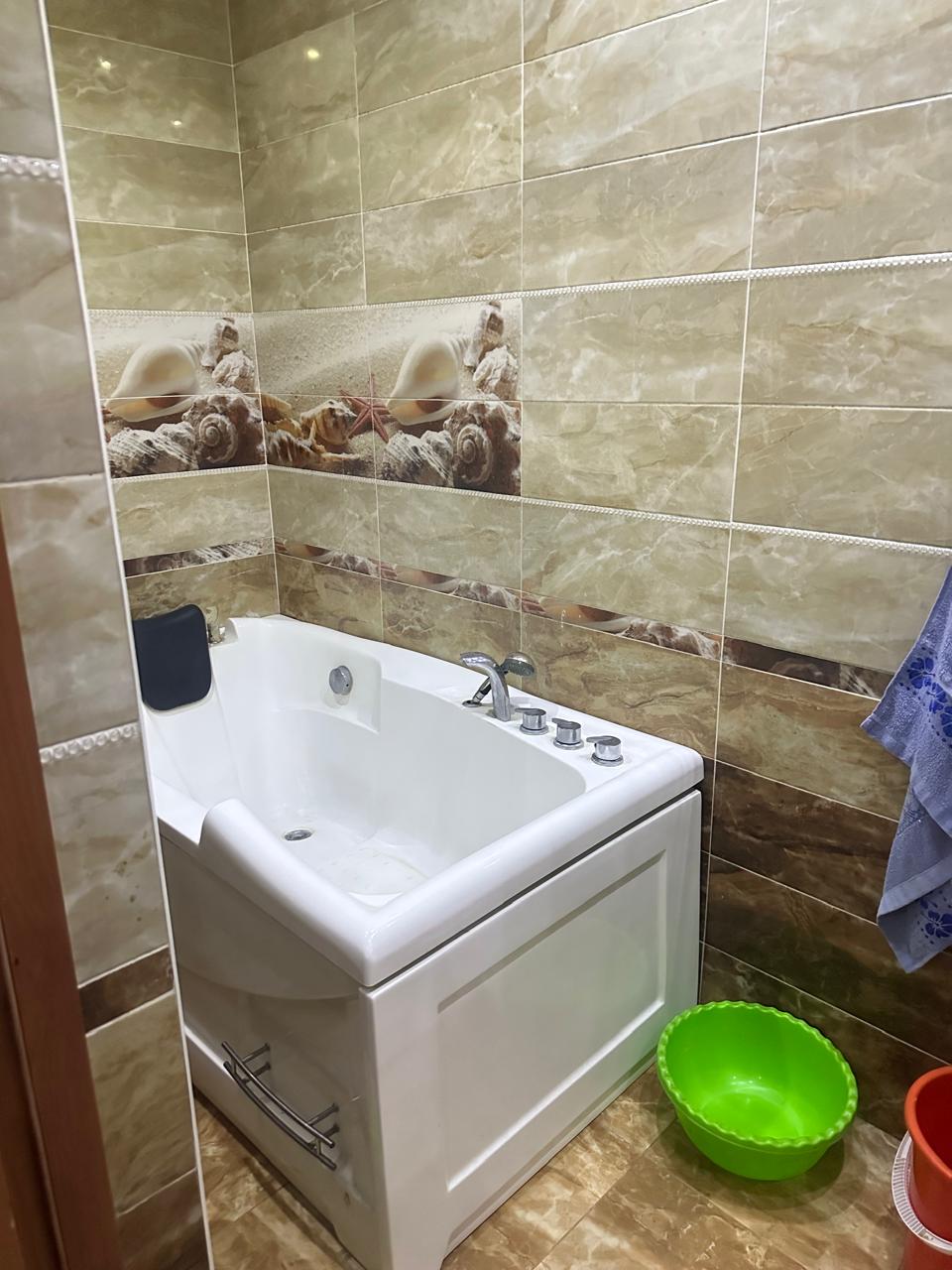 2-комнантная квартира, 54.0 м²,Валиханова за 17 500 000